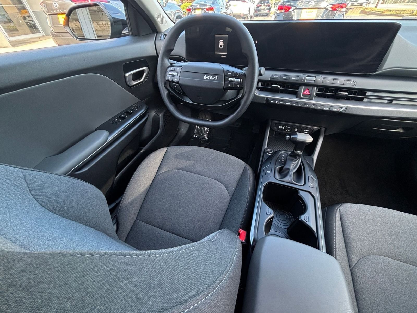 Thumbnail: 2025 Kia K4 - 35