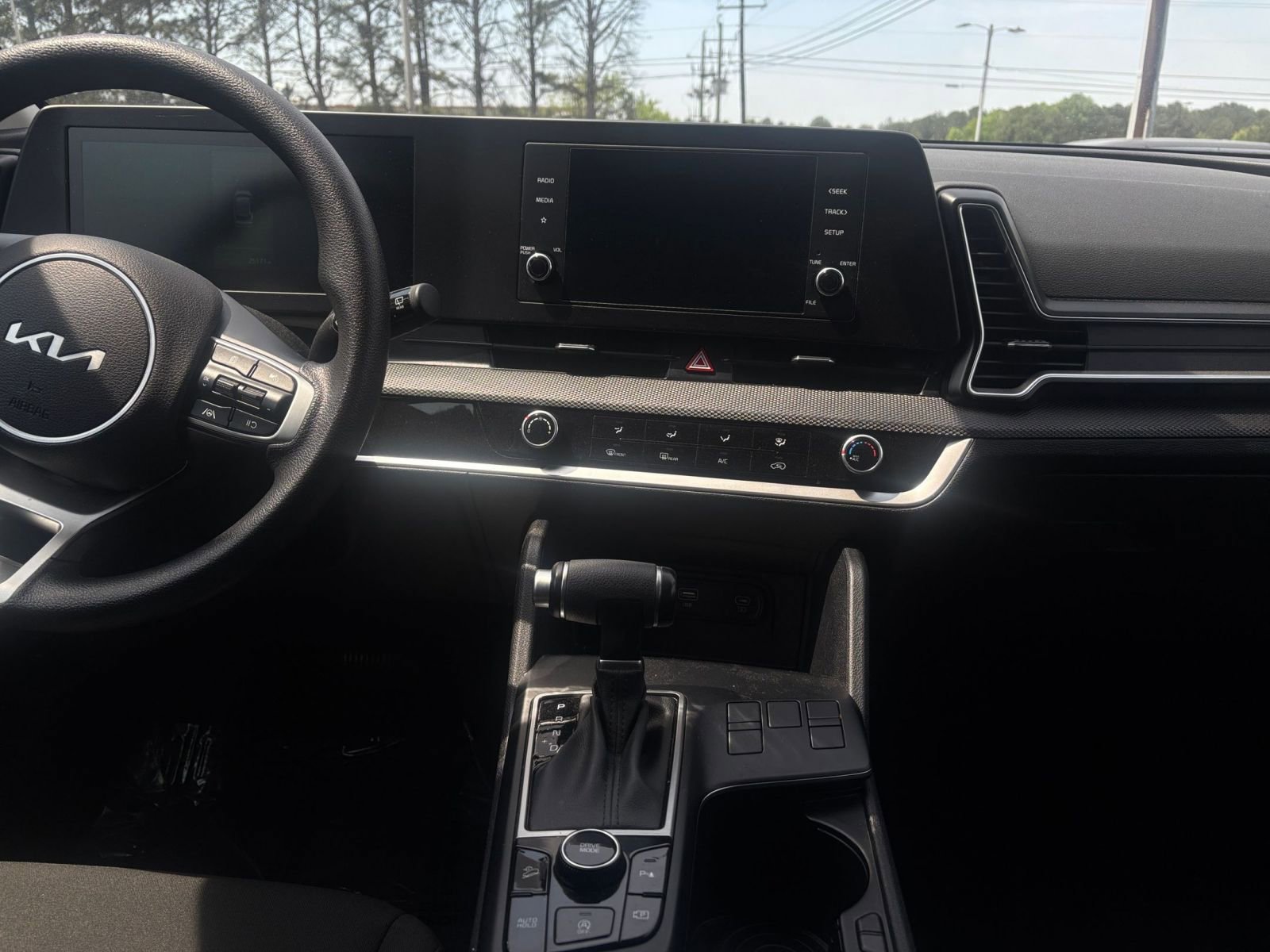 Thumbnail: 2025 Kia Sportage - 17