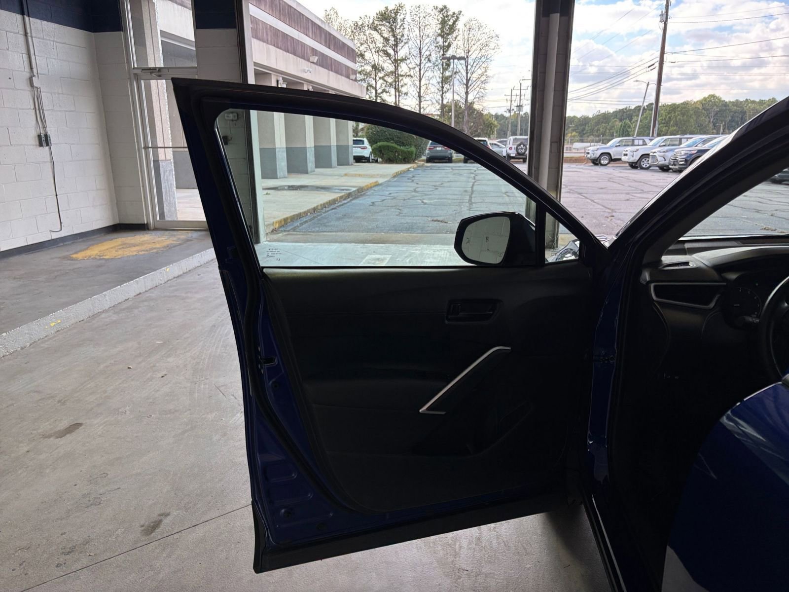 Thumbnail: 2025 Toyota Corolla Cross - 20