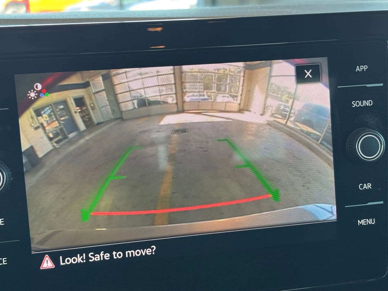 Thumbnail: 2025 Volkswagen Jetta - 17