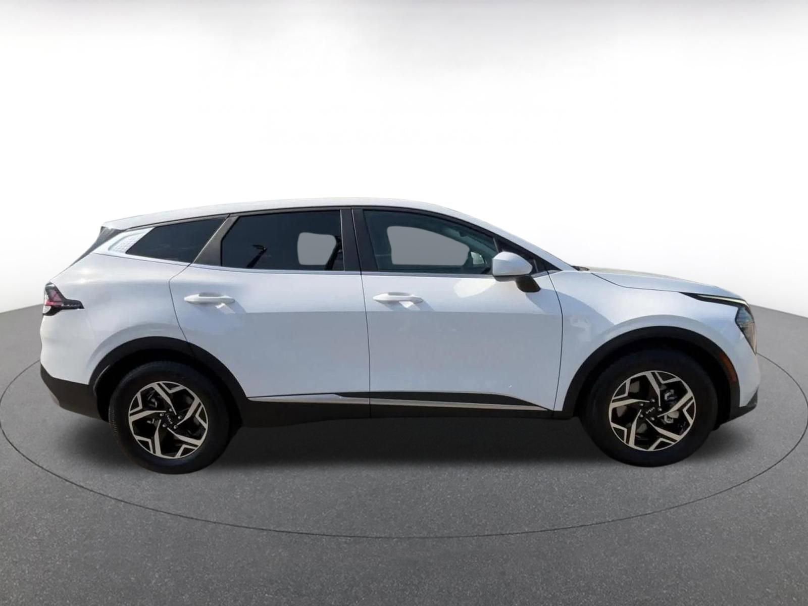 Thumbnail: 2025 Kia Sportage - 16