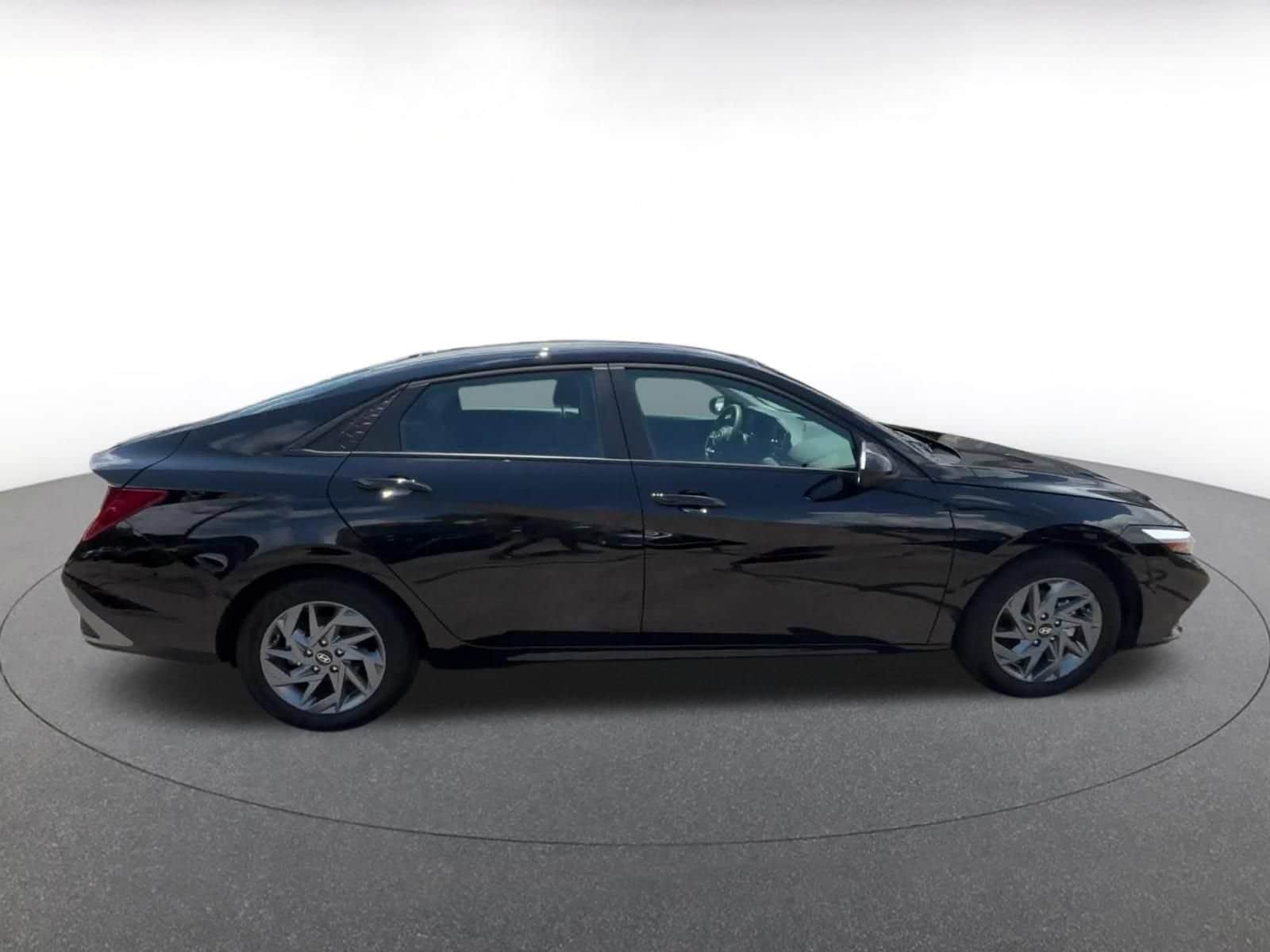Thumbnail: 2026 Hyundai Elantra - 16