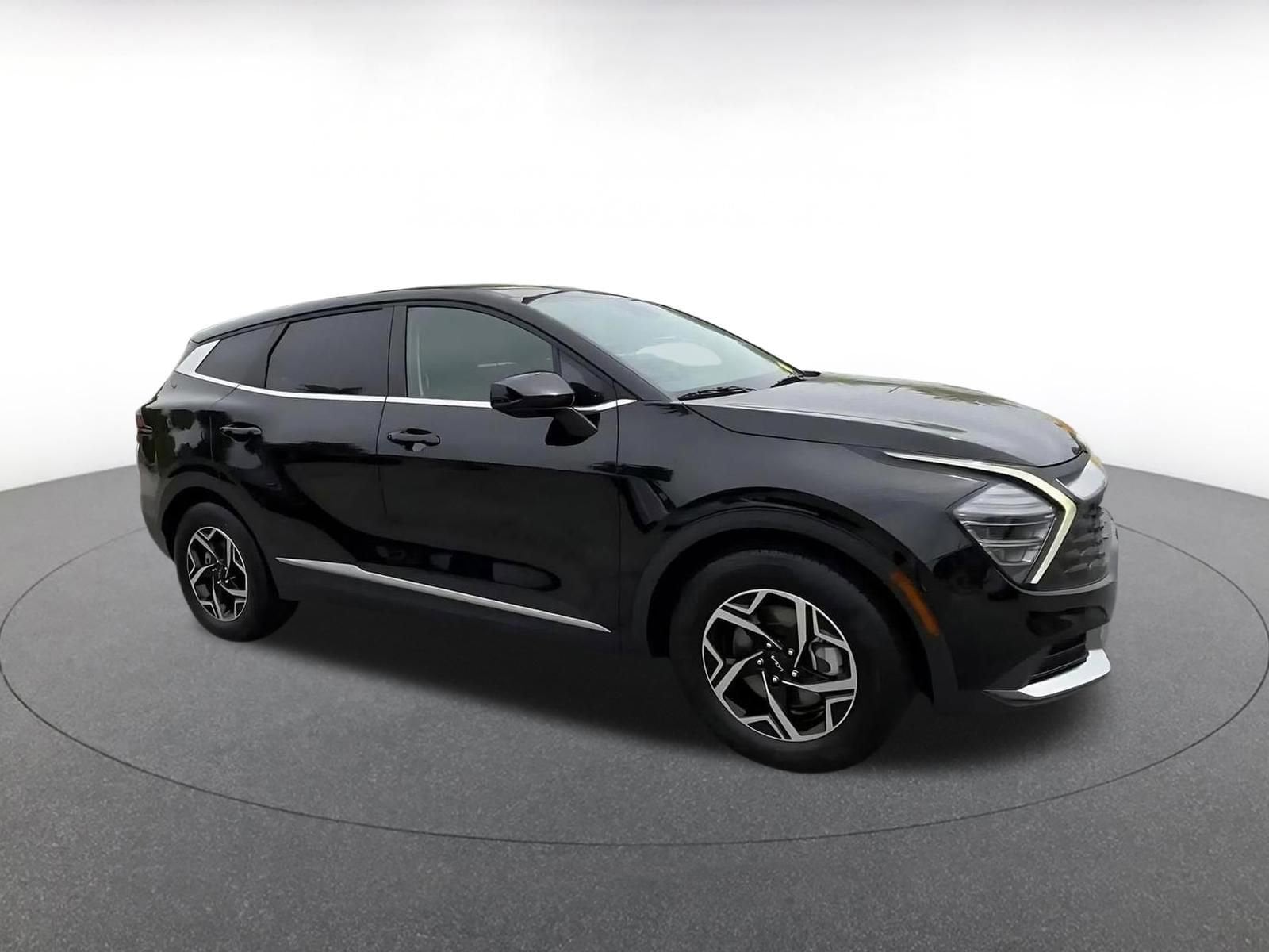 Thumbnail: 2025 Kia Sportage - 2