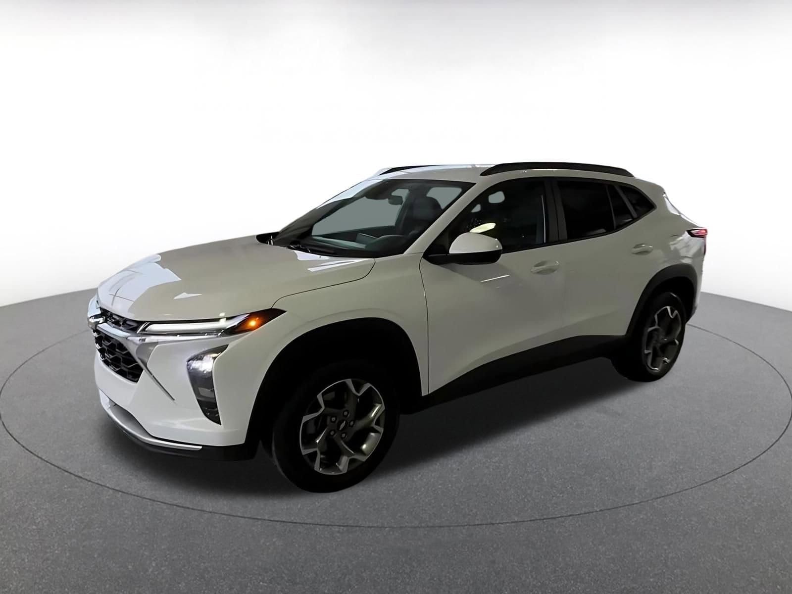 Thumbnail: 2025 Chevrolet Trax - 7