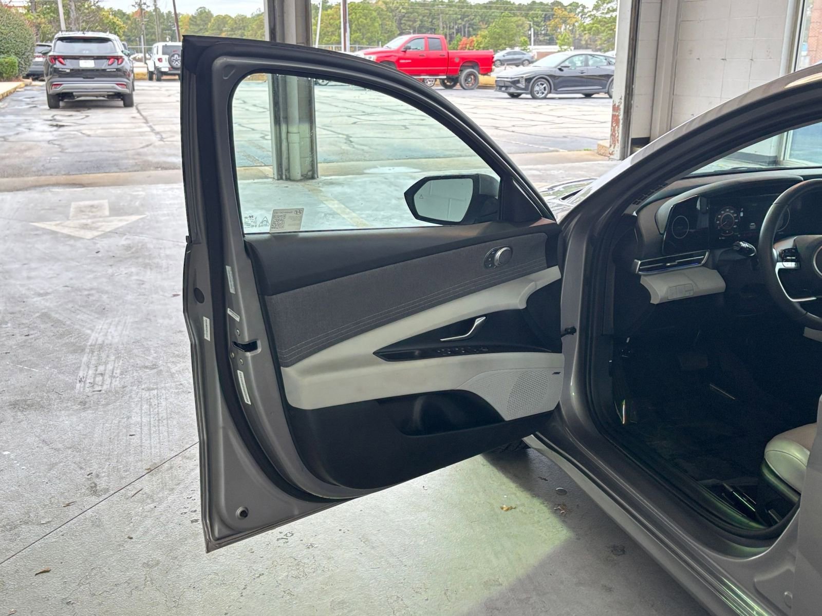 Thumbnail: 2025 Hyundai Elantra - 21