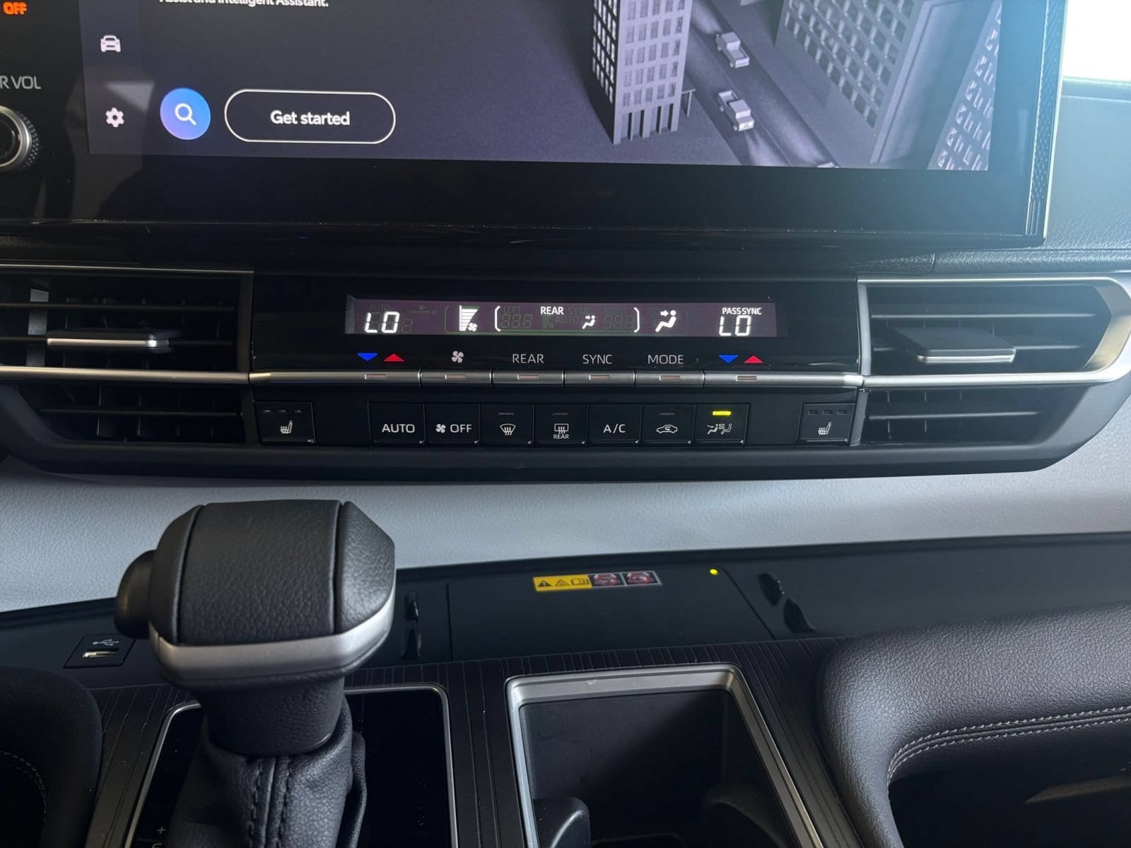 Thumbnail: 2025 Toyota Sienna - 14