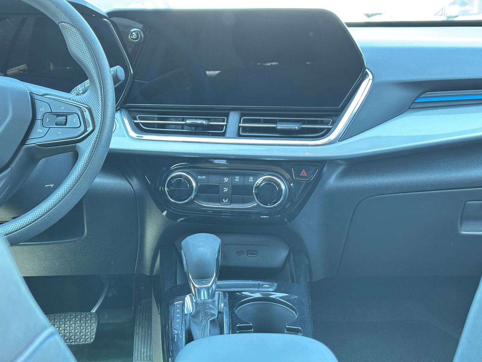 Thumbnail: 2025 Chevrolet Trax - 17