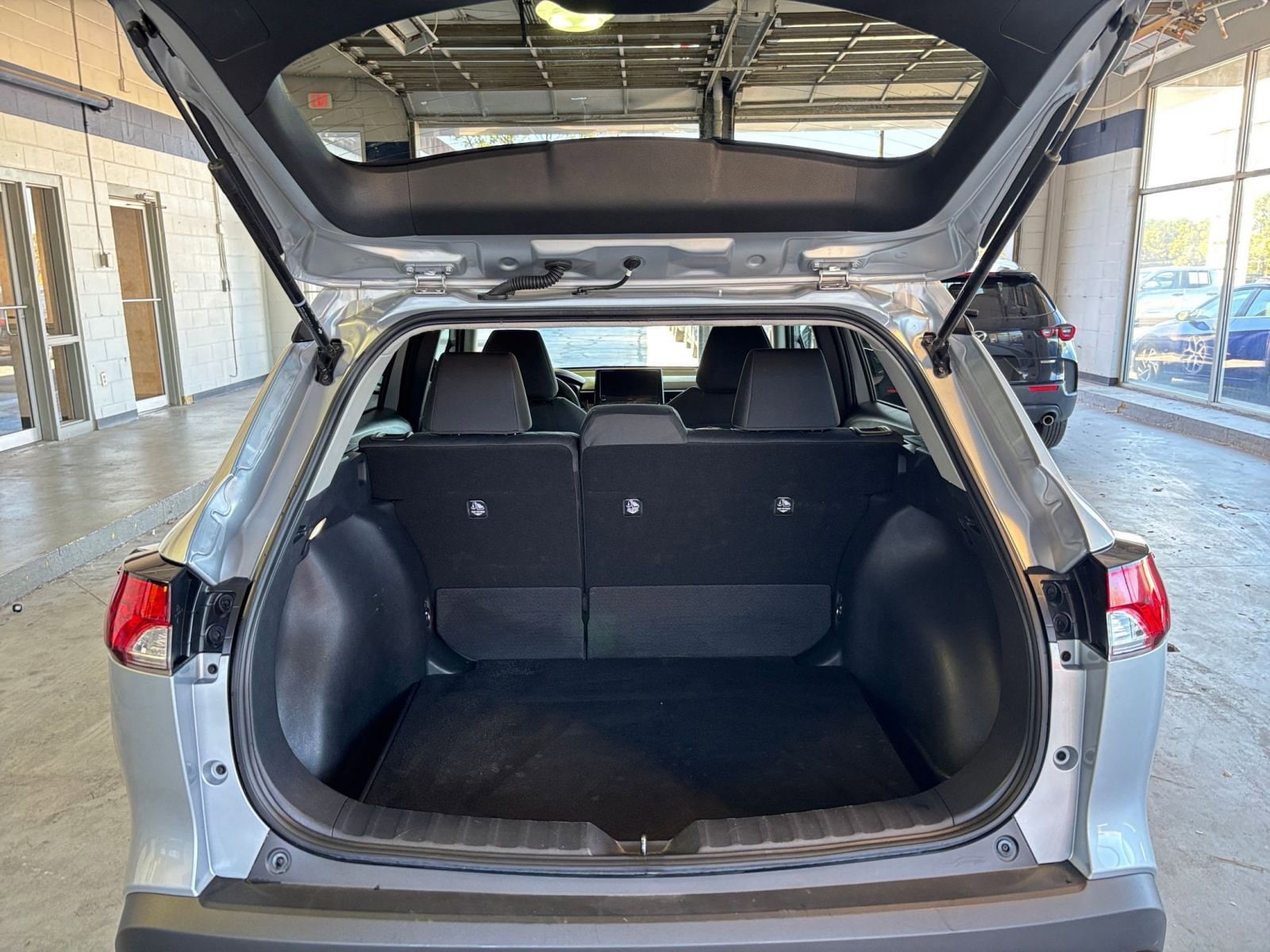 Thumbnail: 2025 Toyota Corolla Cross - 30