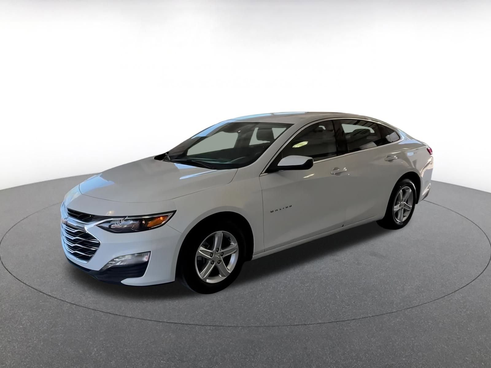 Thumbnail: 2024 Chevrolet Malibu - 7