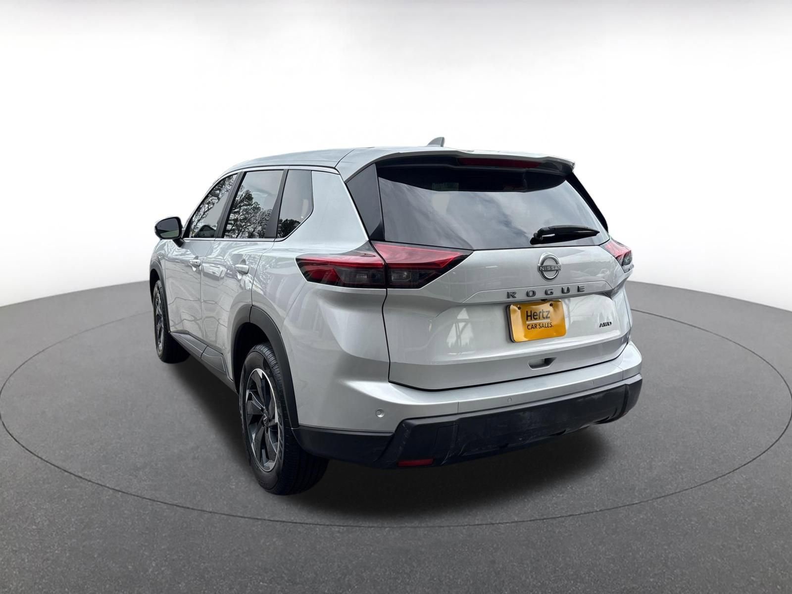 Thumbnail: 2025 Nissan Rogue - 13