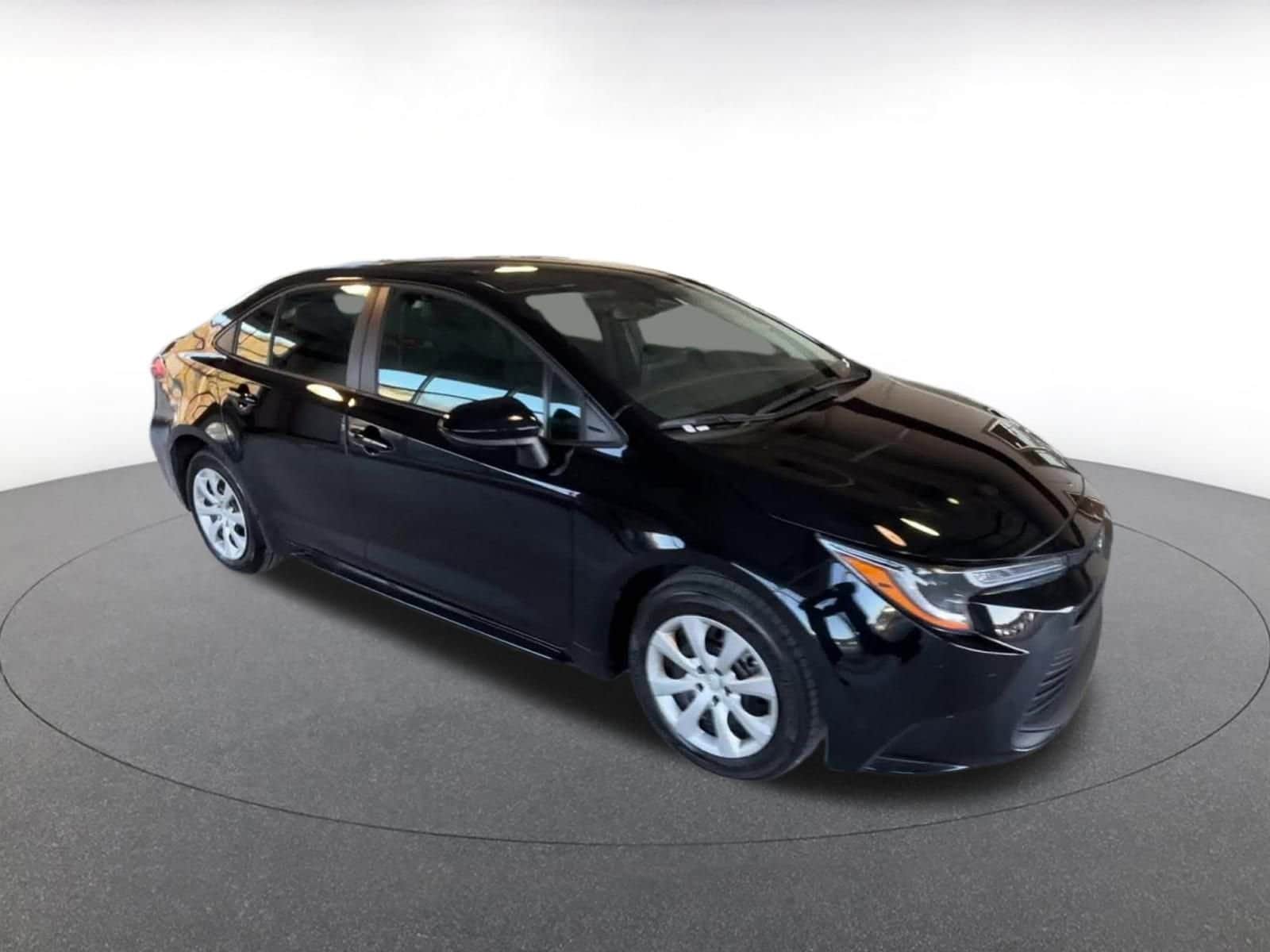 Thumbnail: 2025 Toyota Corolla - 1