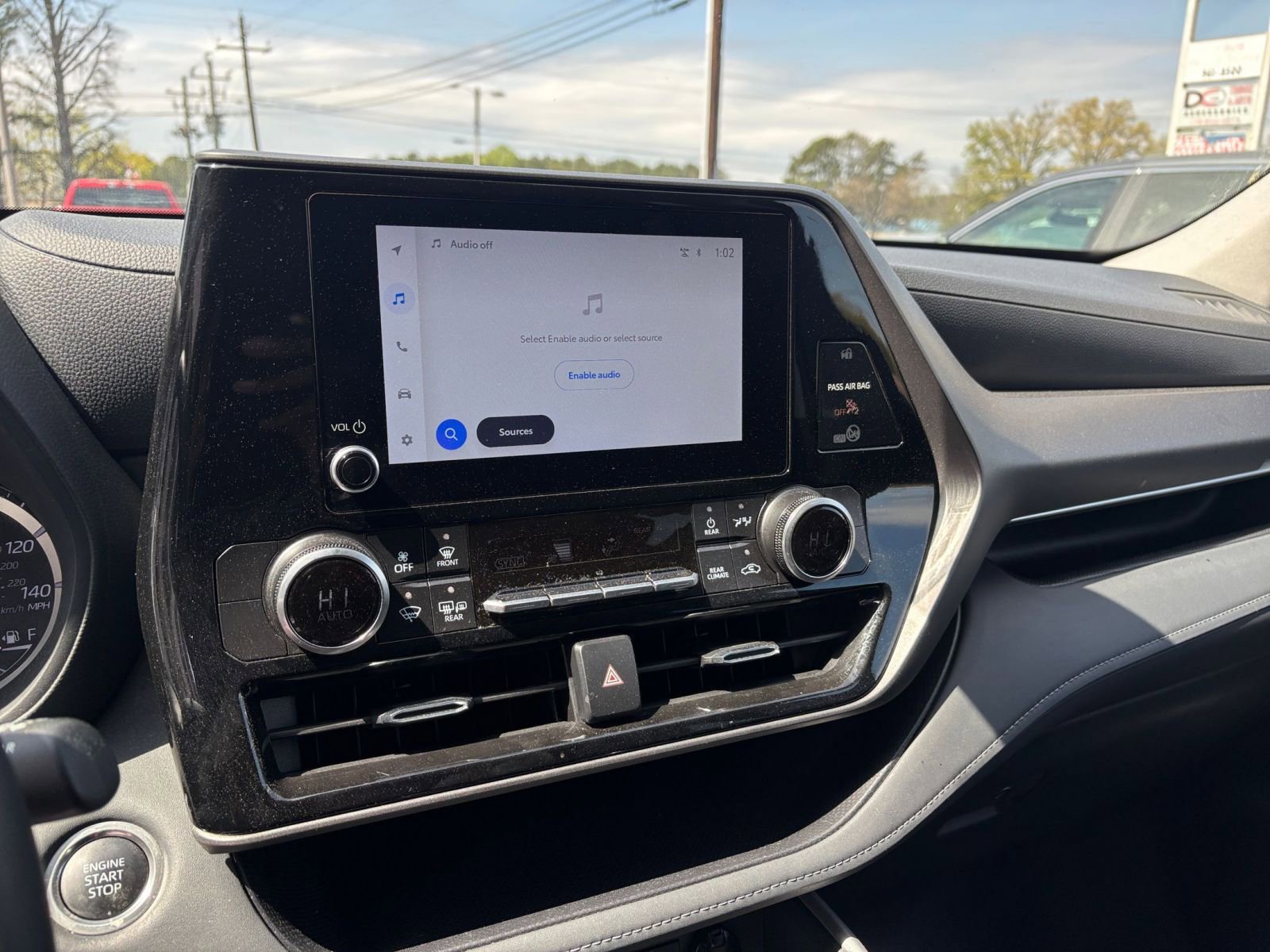 Thumbnail: 2025 Toyota Highlander - 20