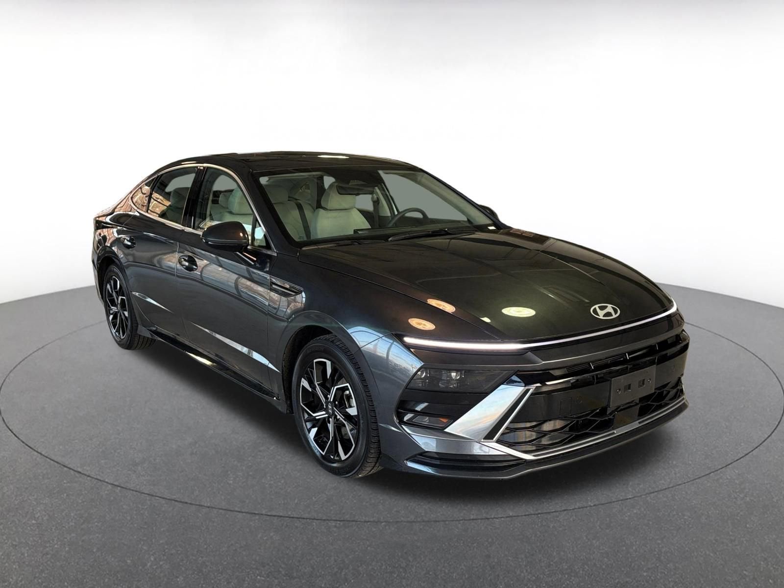 Thumbnail: 2025 Hyundai Sonata - 1