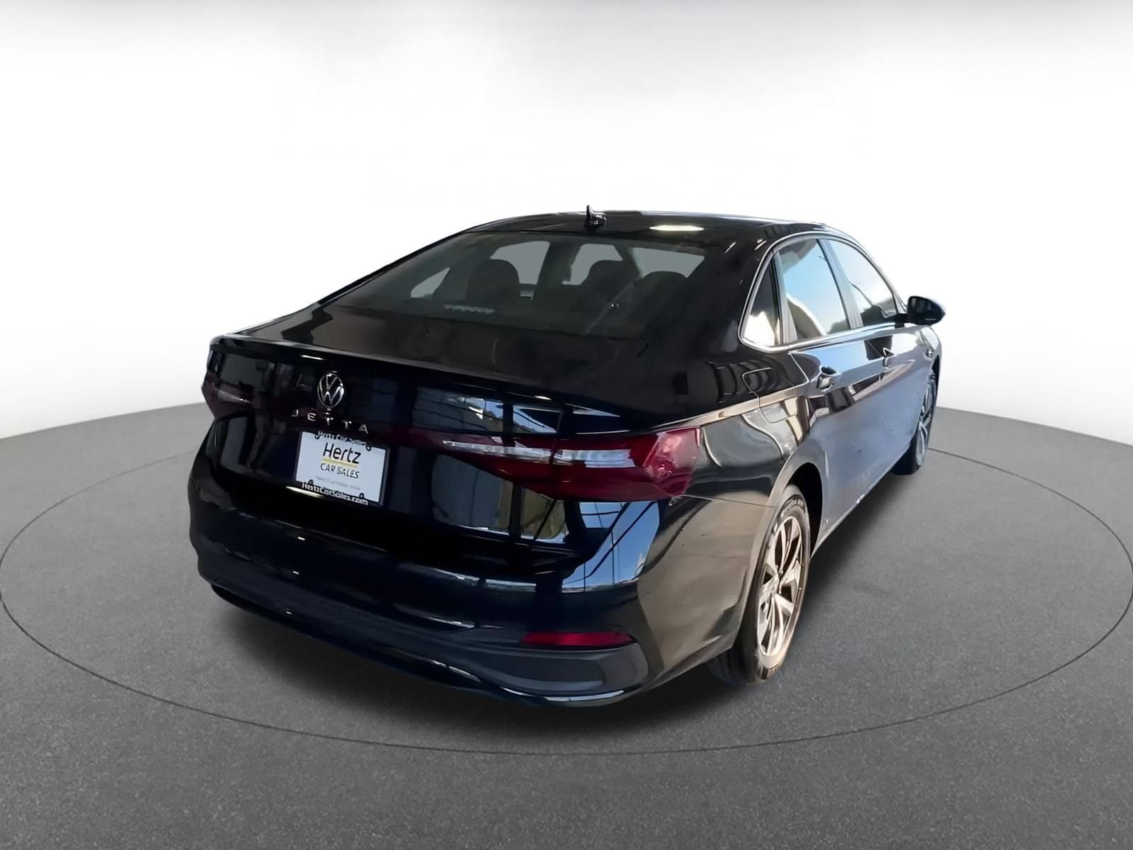 Thumbnail: 2025 Volkswagen Jetta - 10