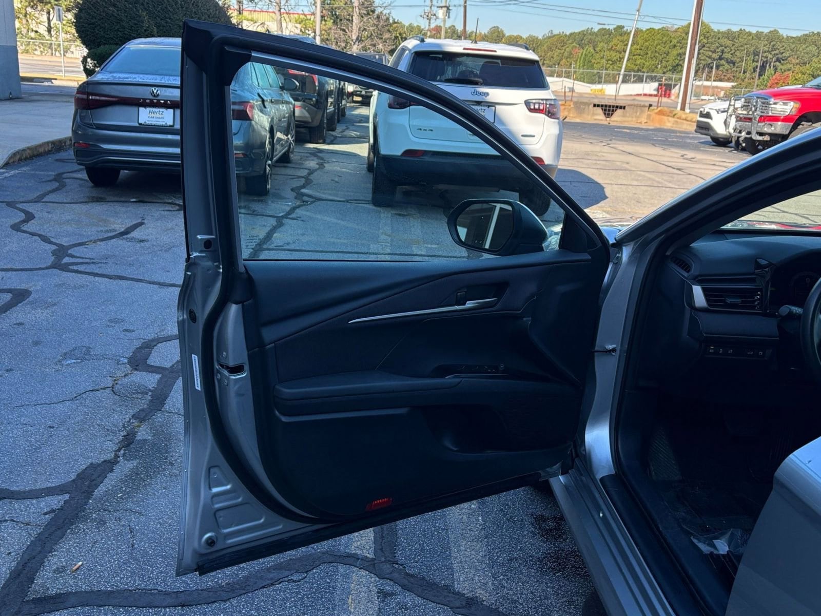 Thumbnail: 2025 Toyota Camry - 20