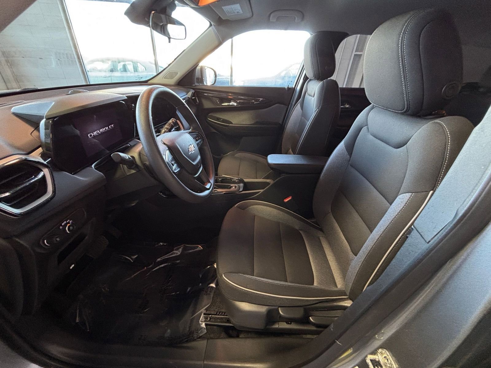 Thumbnail: 2025 Chevrolet TrailBlazer - 31