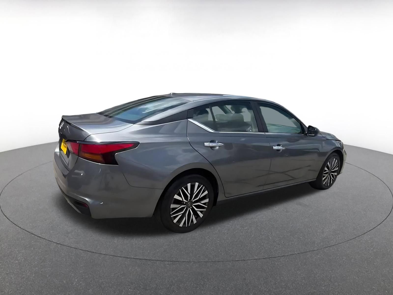 Thumbnail: 2025 Nissan Altima - 13