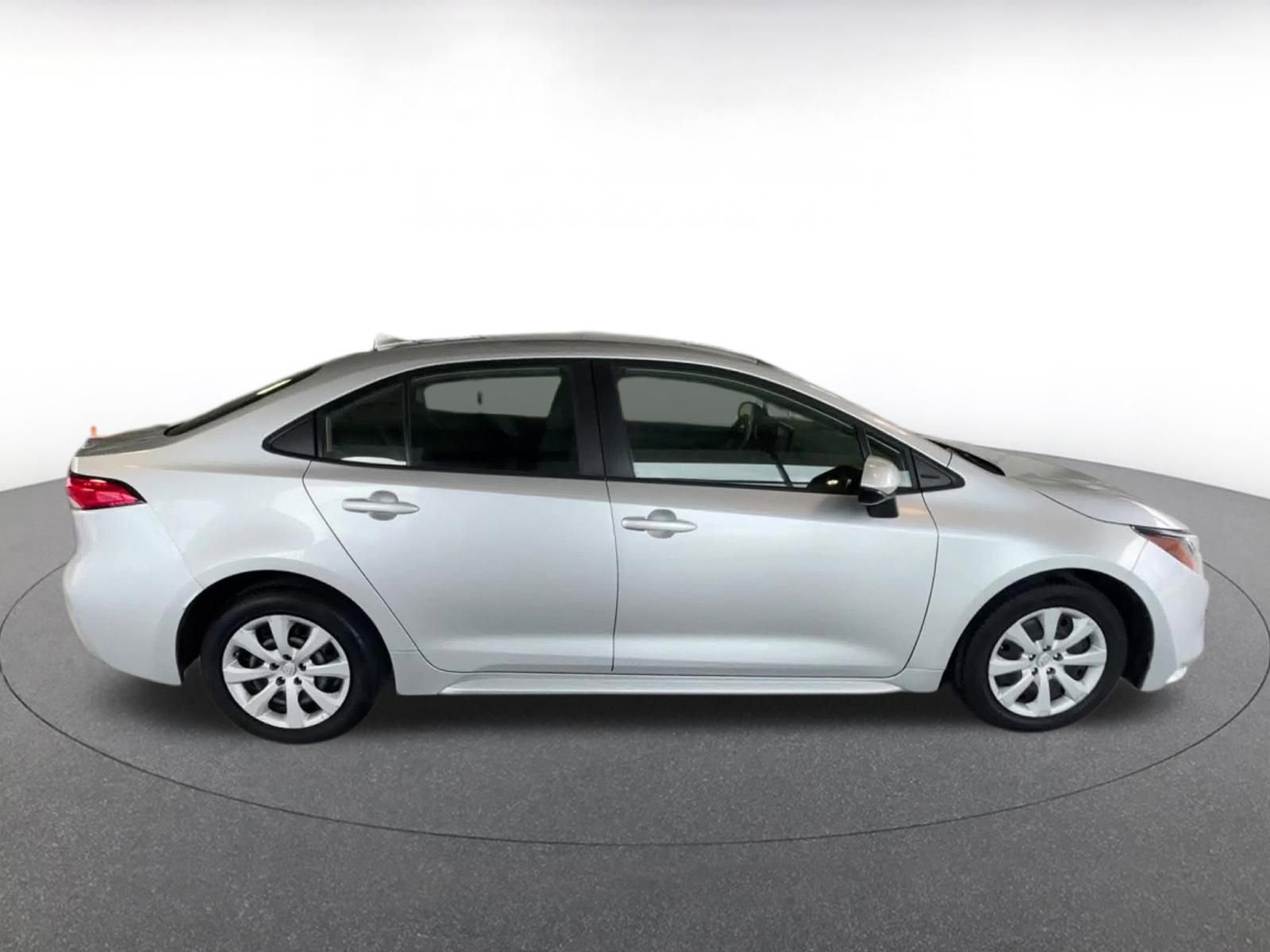 Thumbnail: 2023 Toyota Corolla - 16