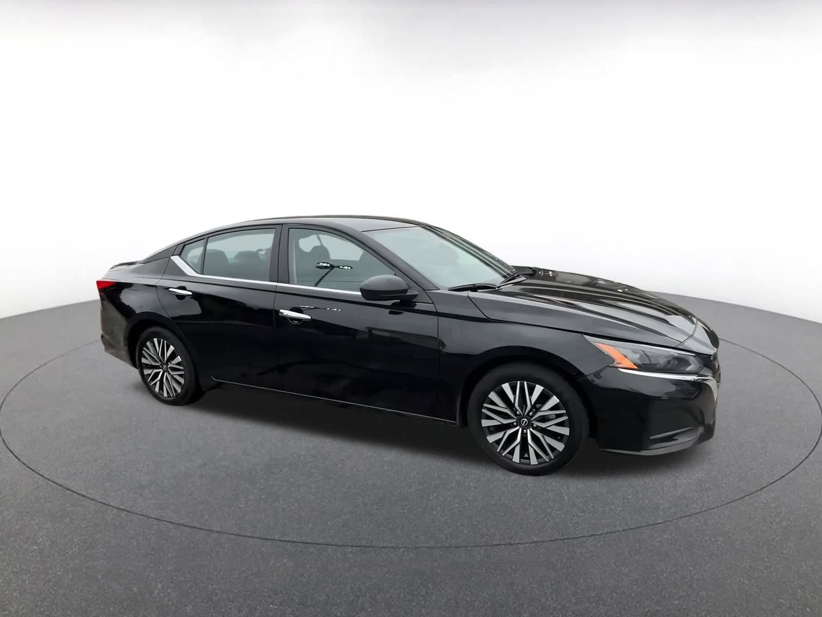 Thumbnail: 2024 Nissan Altima - 2