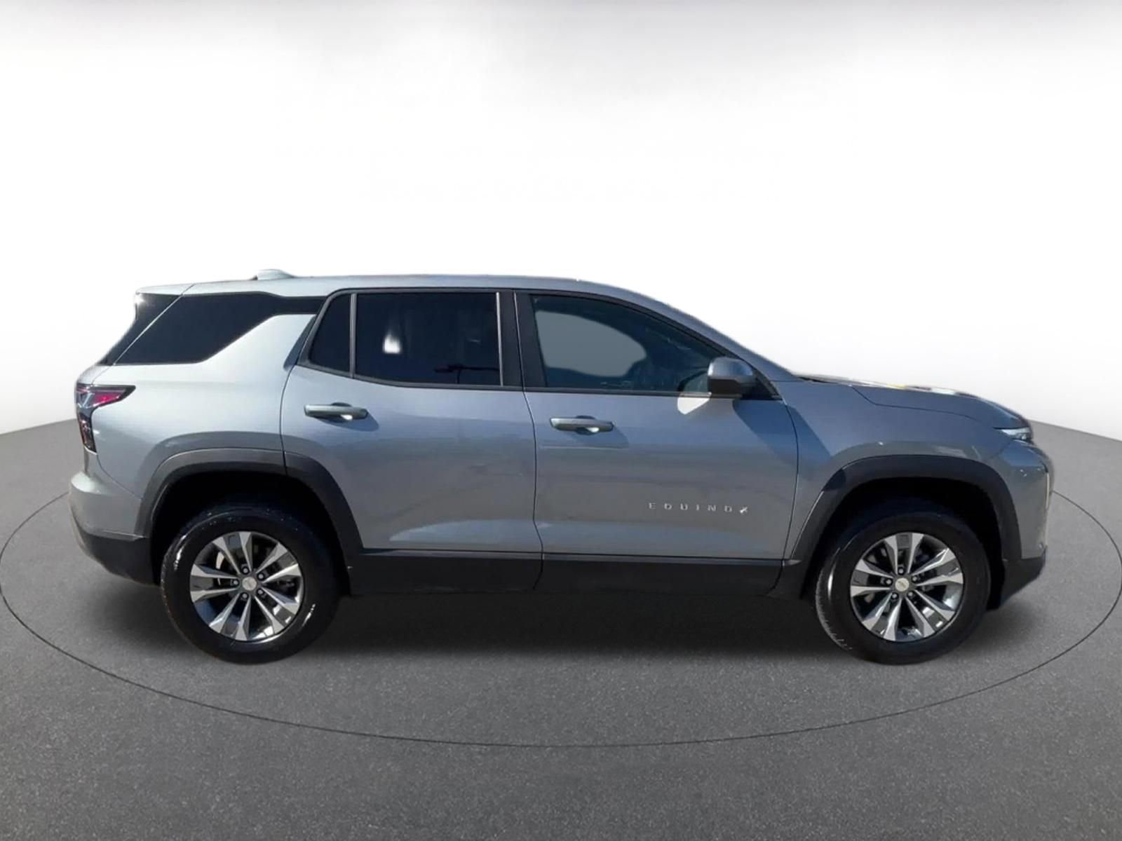 Thumbnail: 2025 Chevrolet Equinox - 16