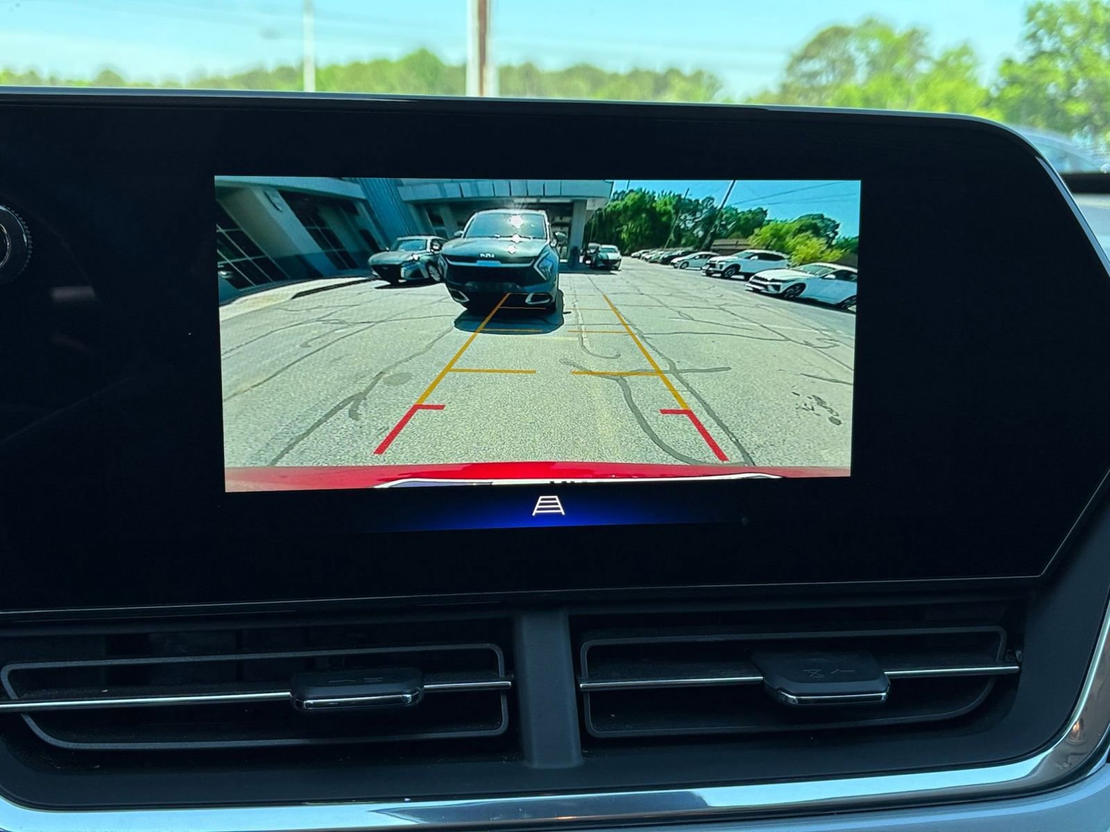 Thumbnail: 2025 Chevrolet Trax - 23