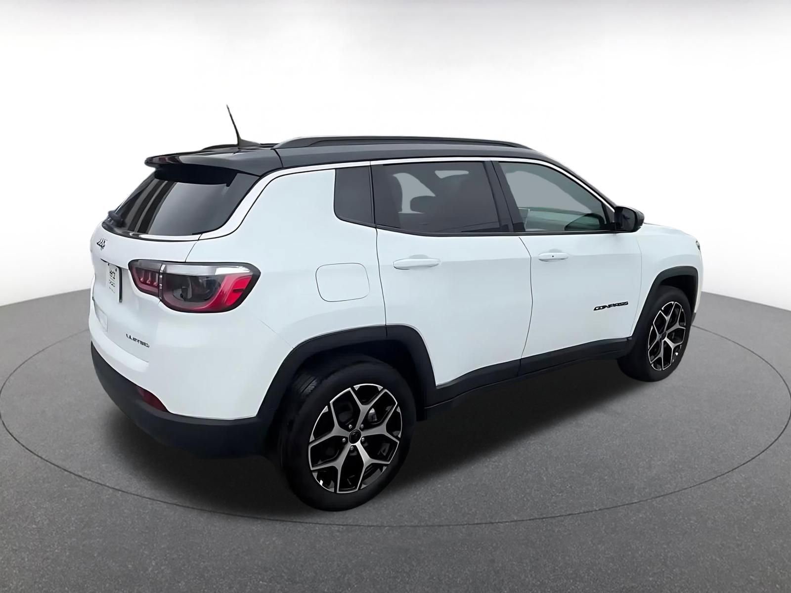 Thumbnail: 2025 Jeep Compass - 20