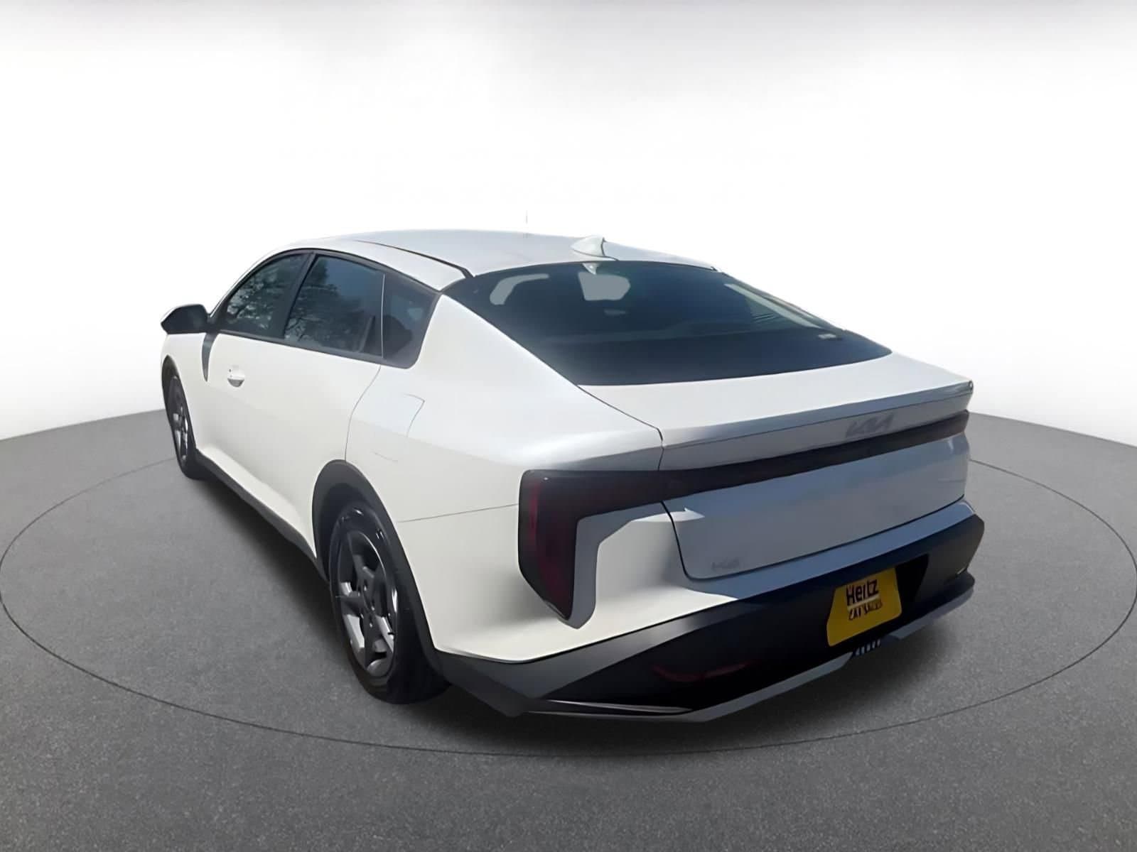 Thumbnail: 2025 Kia K4 - 16