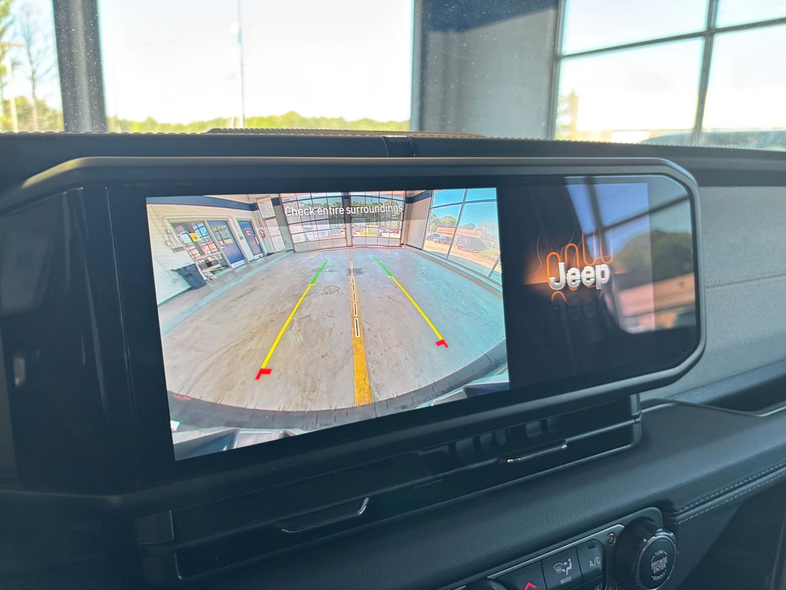 Thumbnail: 2025 Jeep Wrangler - 17