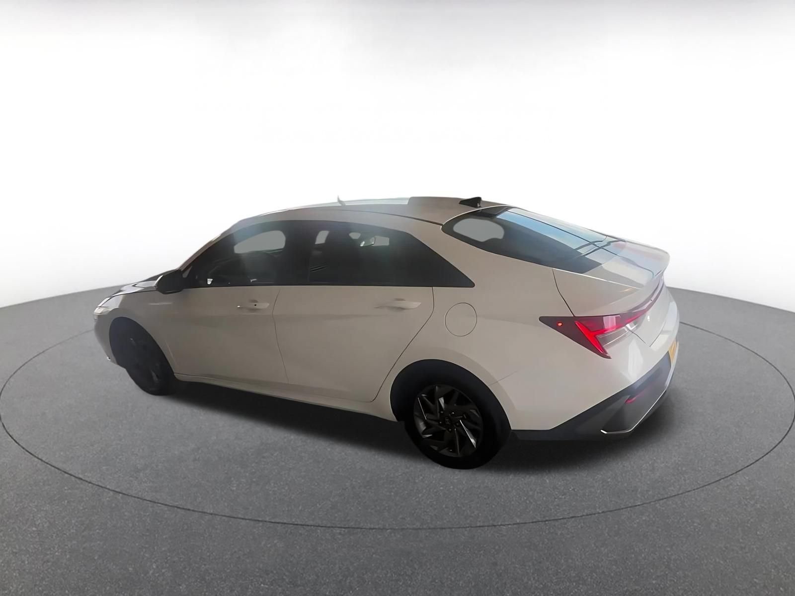 Thumbnail: 2026 Hyundai Elantra - 10