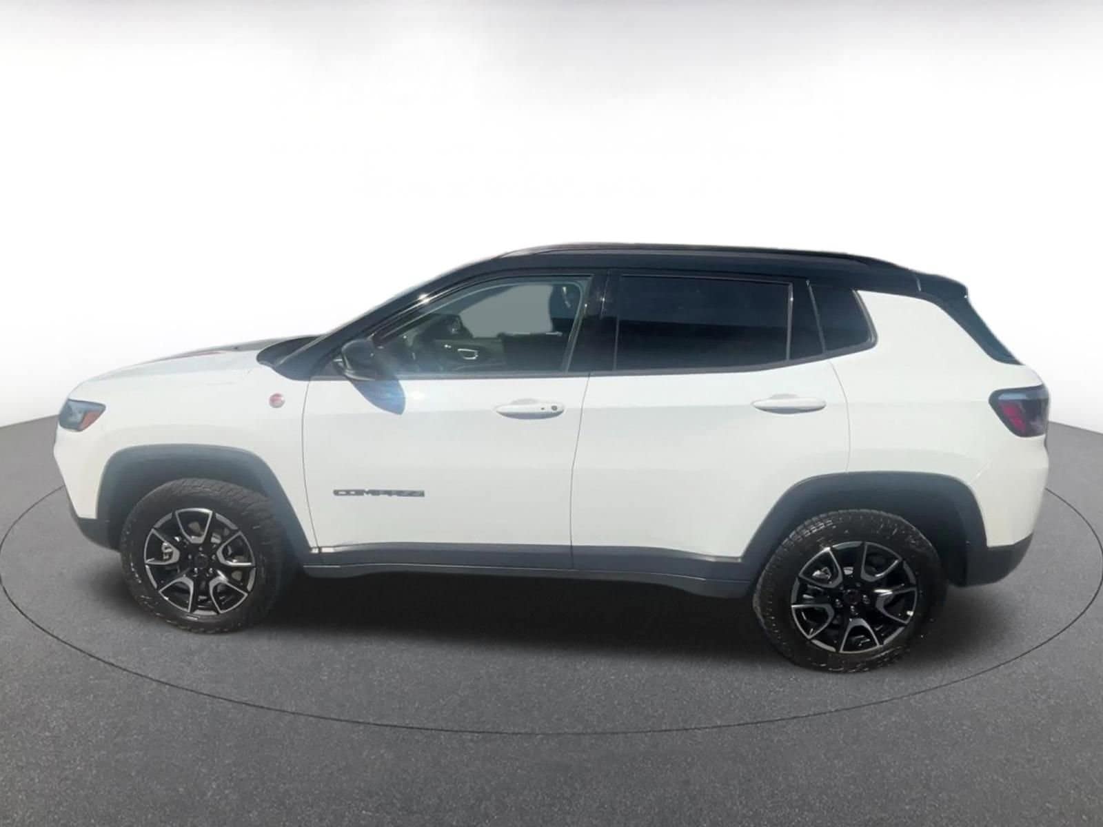 Thumbnail: 2025 Jeep Compass - 8