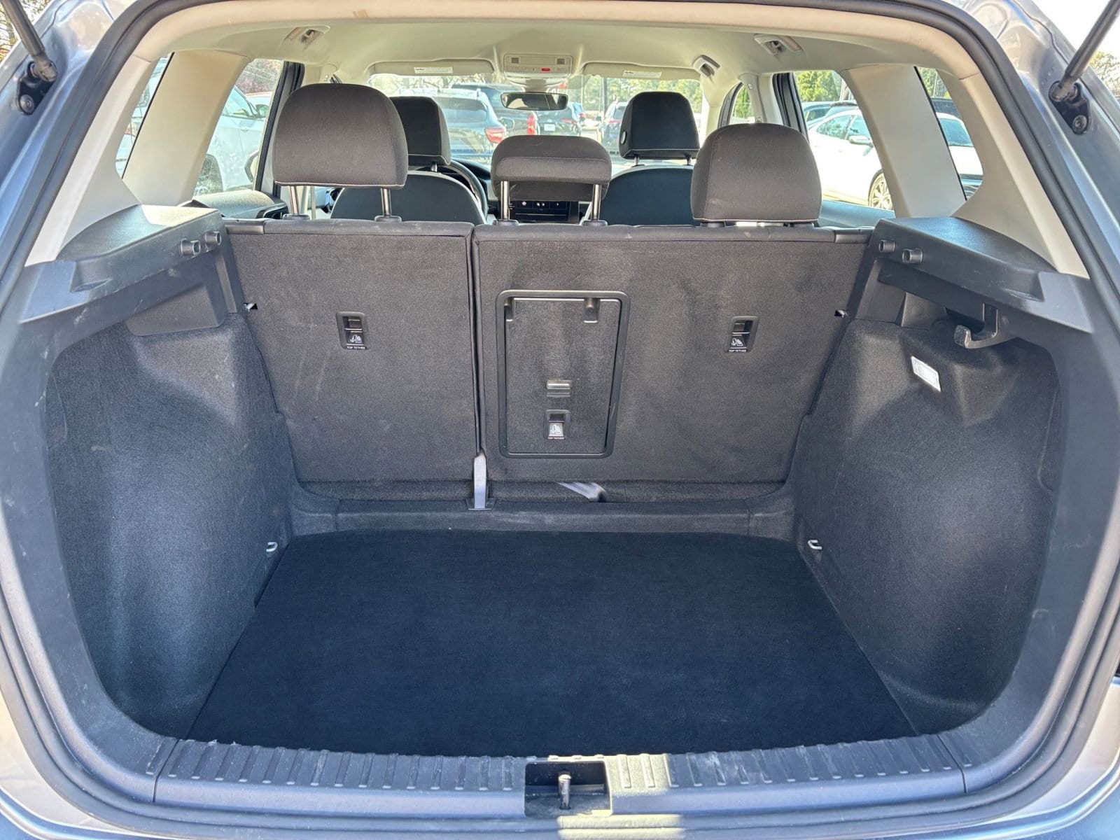 Thumbnail: 2025 Volkswagen Taos - 29