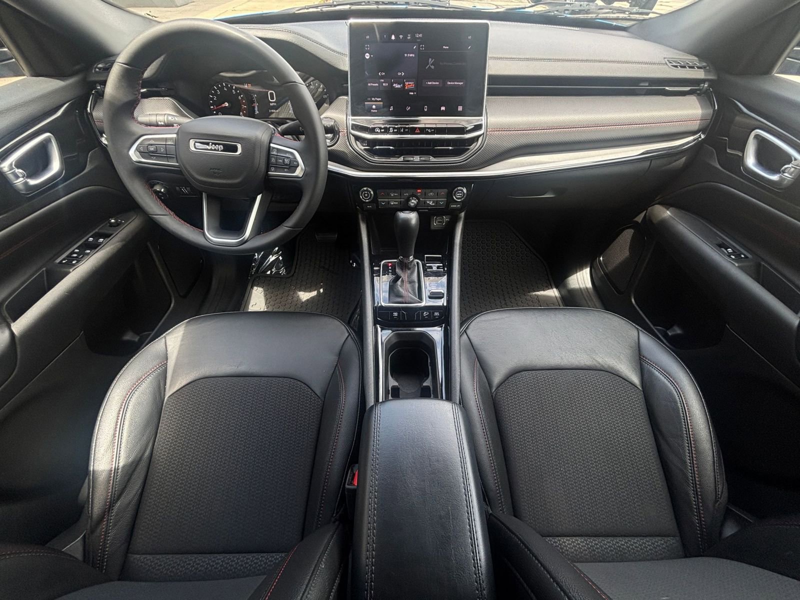 Thumbnail: 2025 Jeep Compass - 32