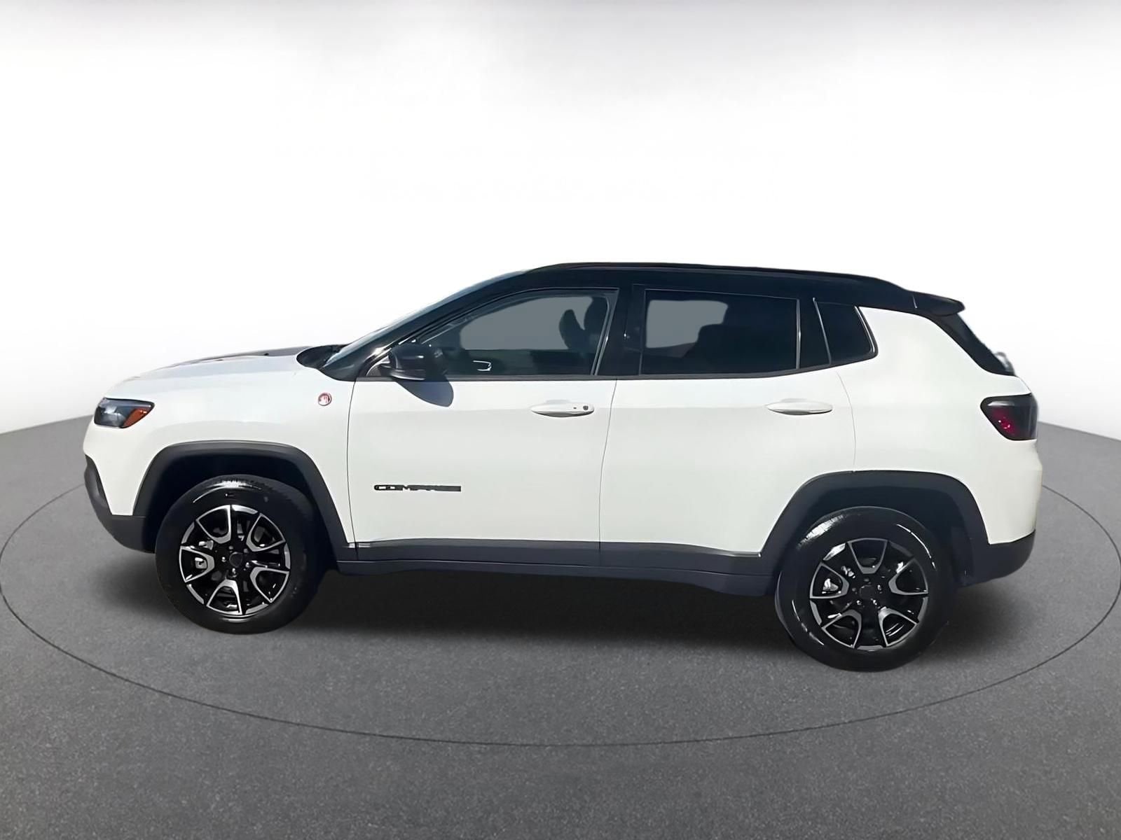 Thumbnail: 2025 Jeep Compass - 8