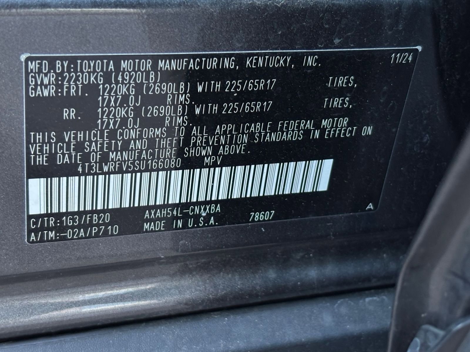 Thumbnail: 2025 Toyota RAV4 - 33