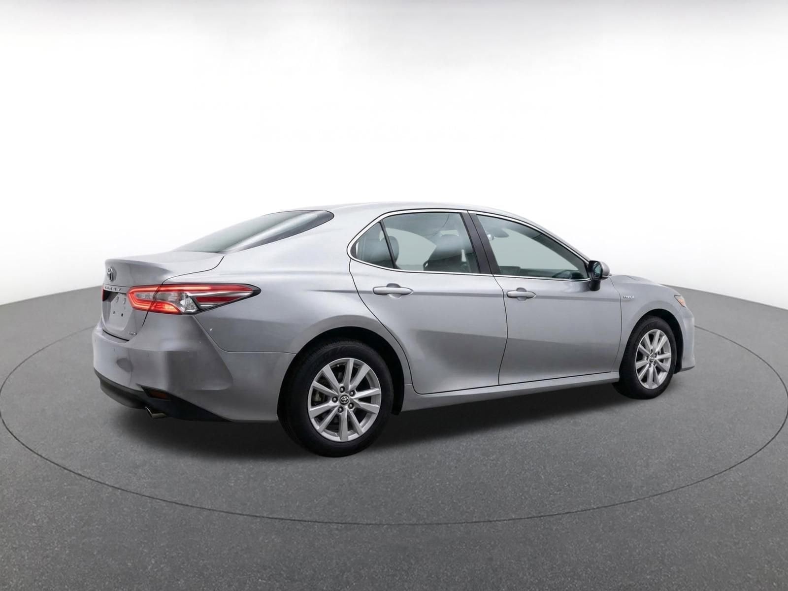 Thumbnail: 2025 Toyota Camry - 8