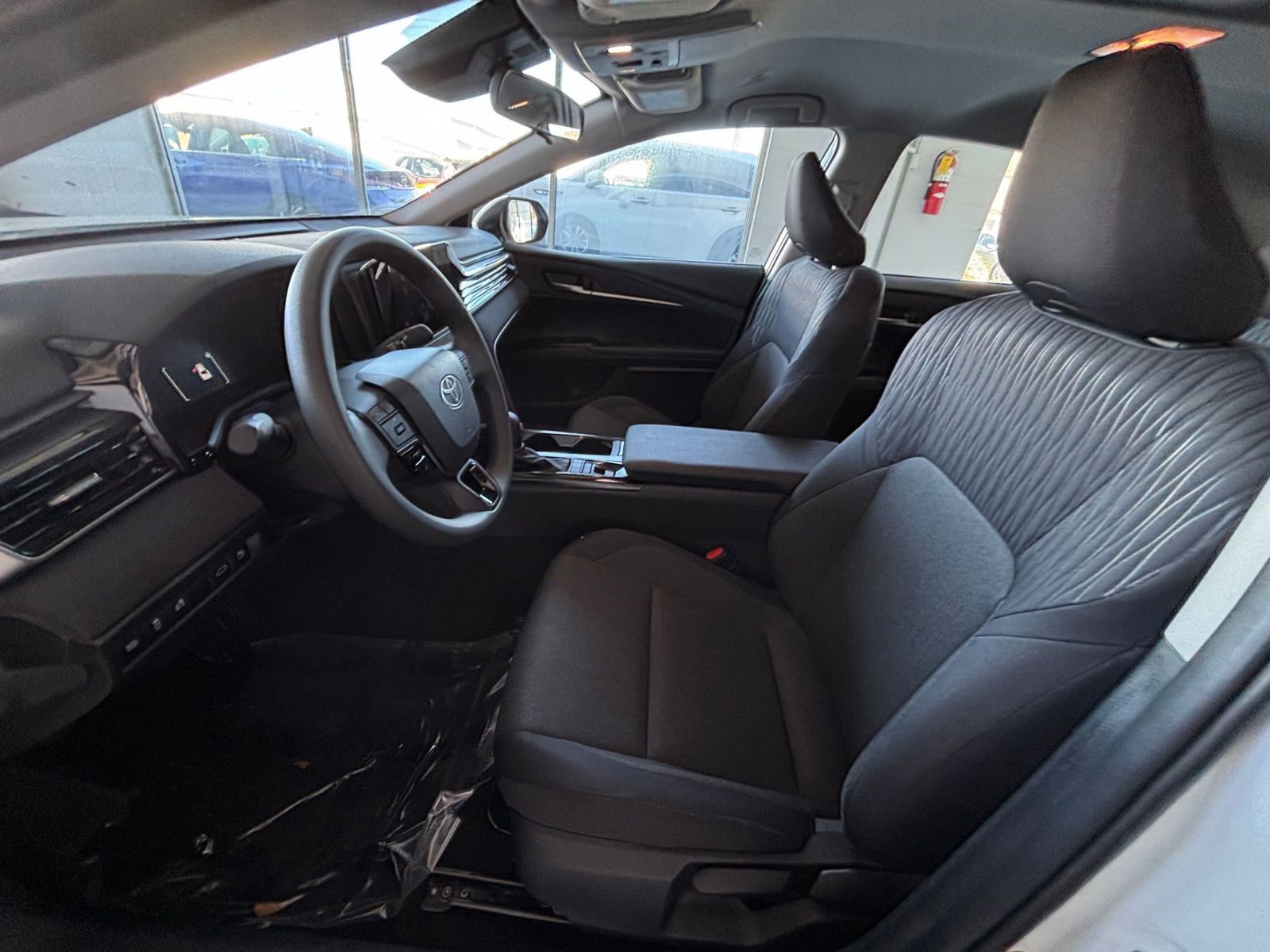 Thumbnail: 2025 Toyota Camry - 31