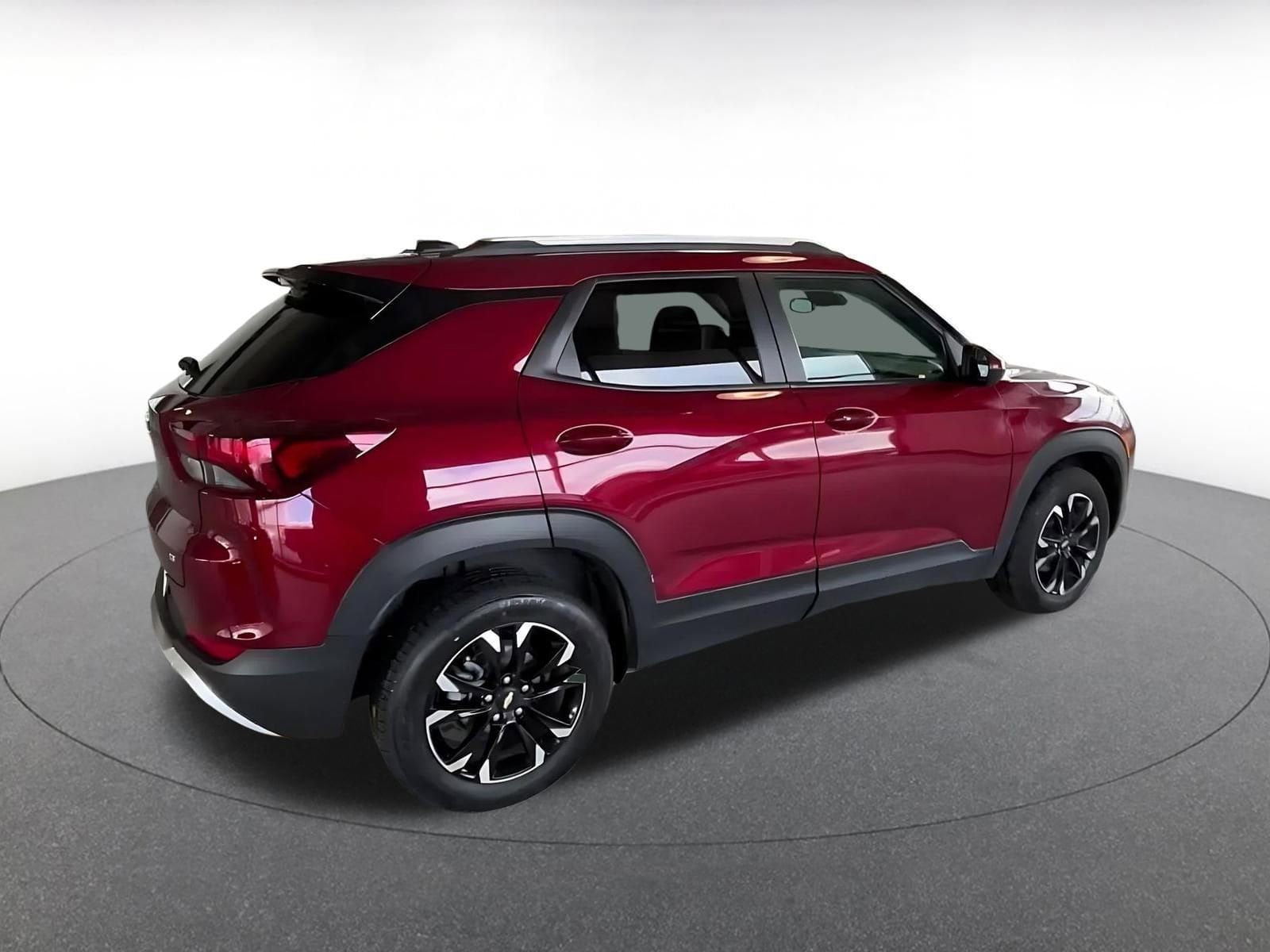 Thumbnail: 2023 Chevrolet TrailBlazer - 15