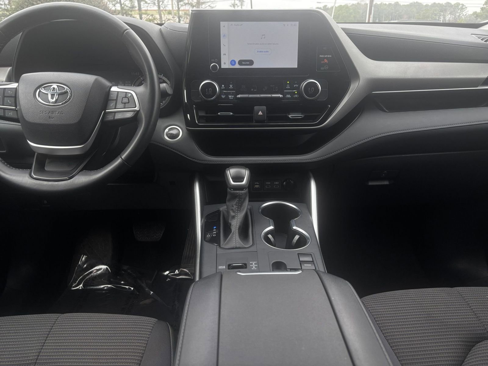 Thumbnail: 2025 Toyota Highlander - 17