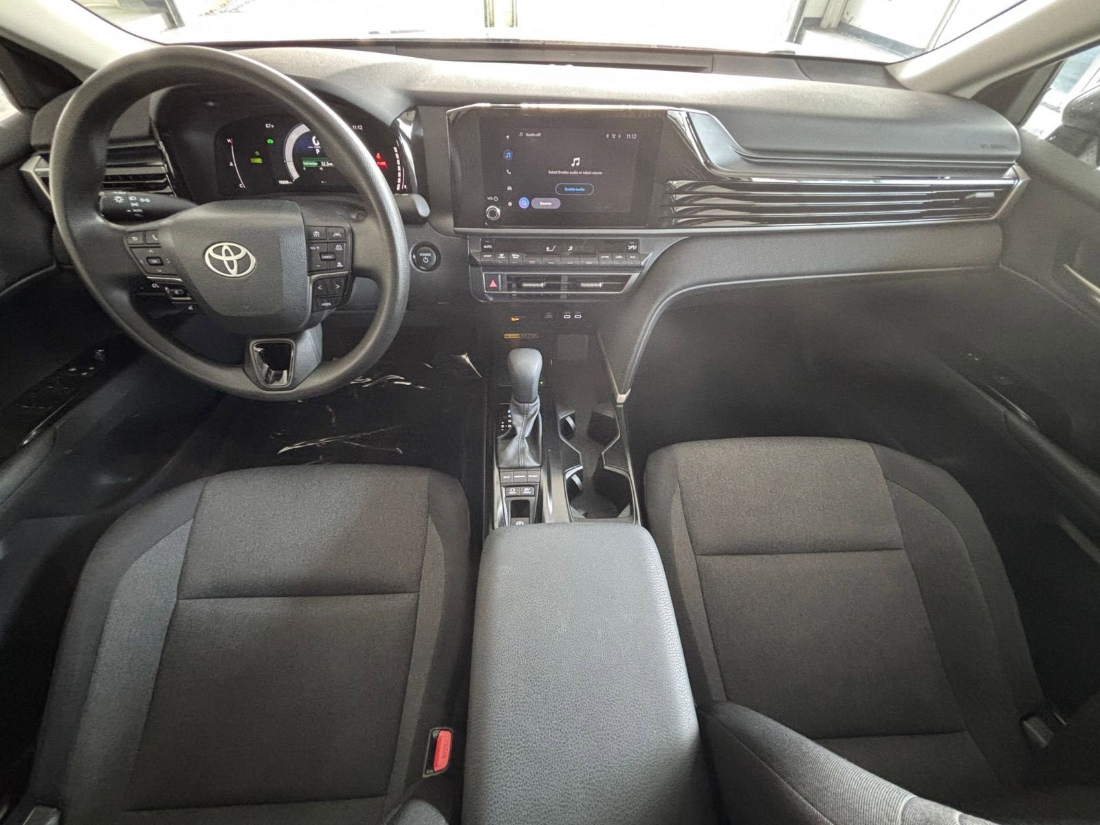 Thumbnail: 2025 Toyota Camry - 32