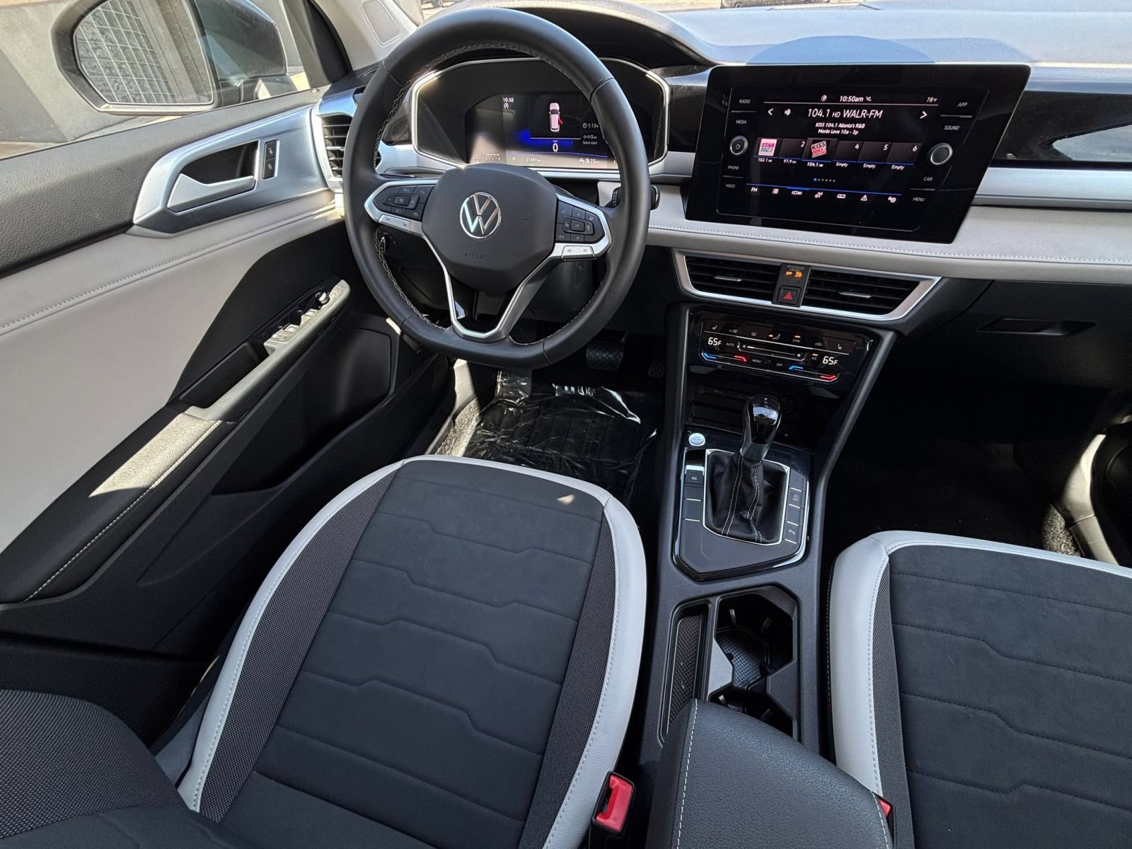 Thumbnail: 2025 Volkswagen Taos - 35
