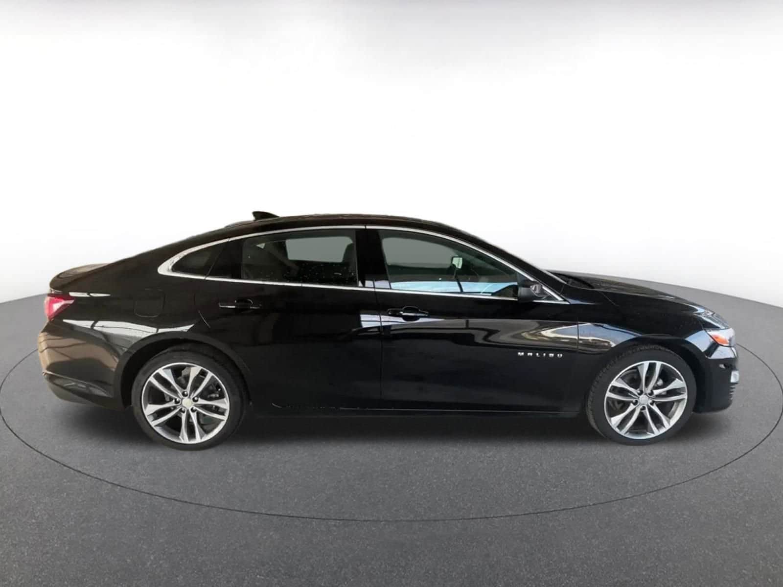 Thumbnail: 2024 Chevrolet Malibu - 28