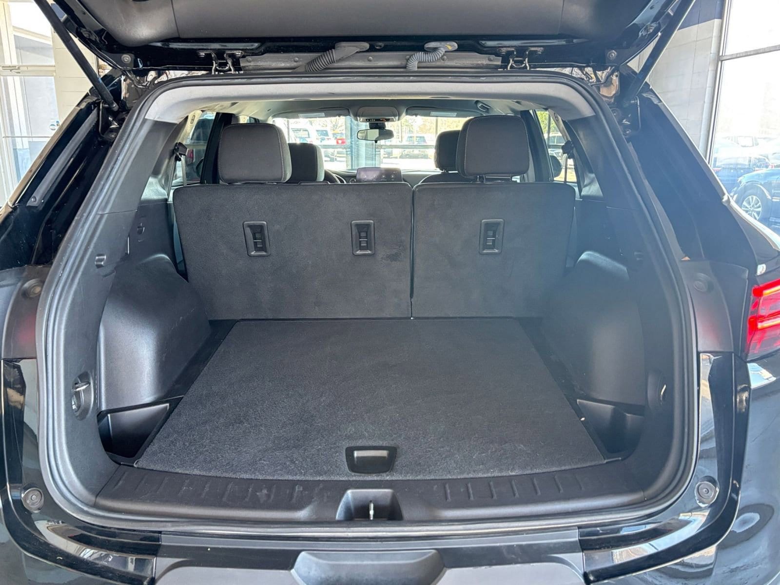 Thumbnail: 2025 Chevrolet Blazer - 33