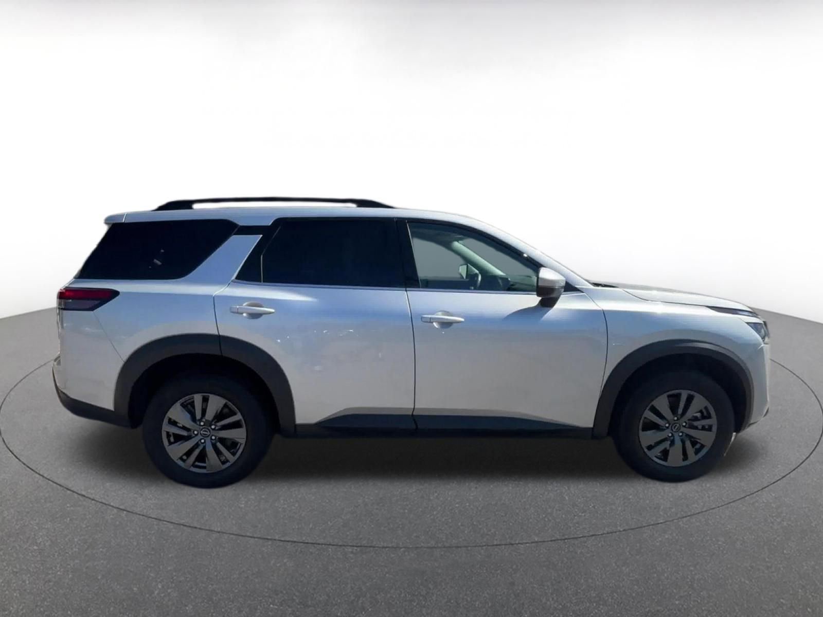 Thumbnail: 2025 Nissan Pathfinder - 16
