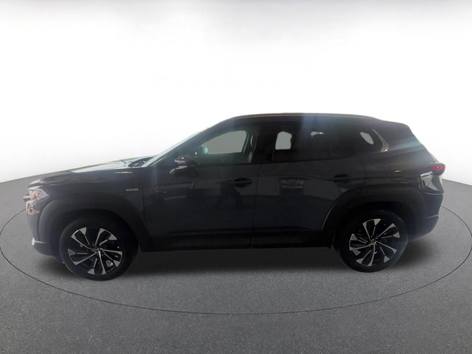 Thumbnail: 2025 Mazda CX-50 - 8