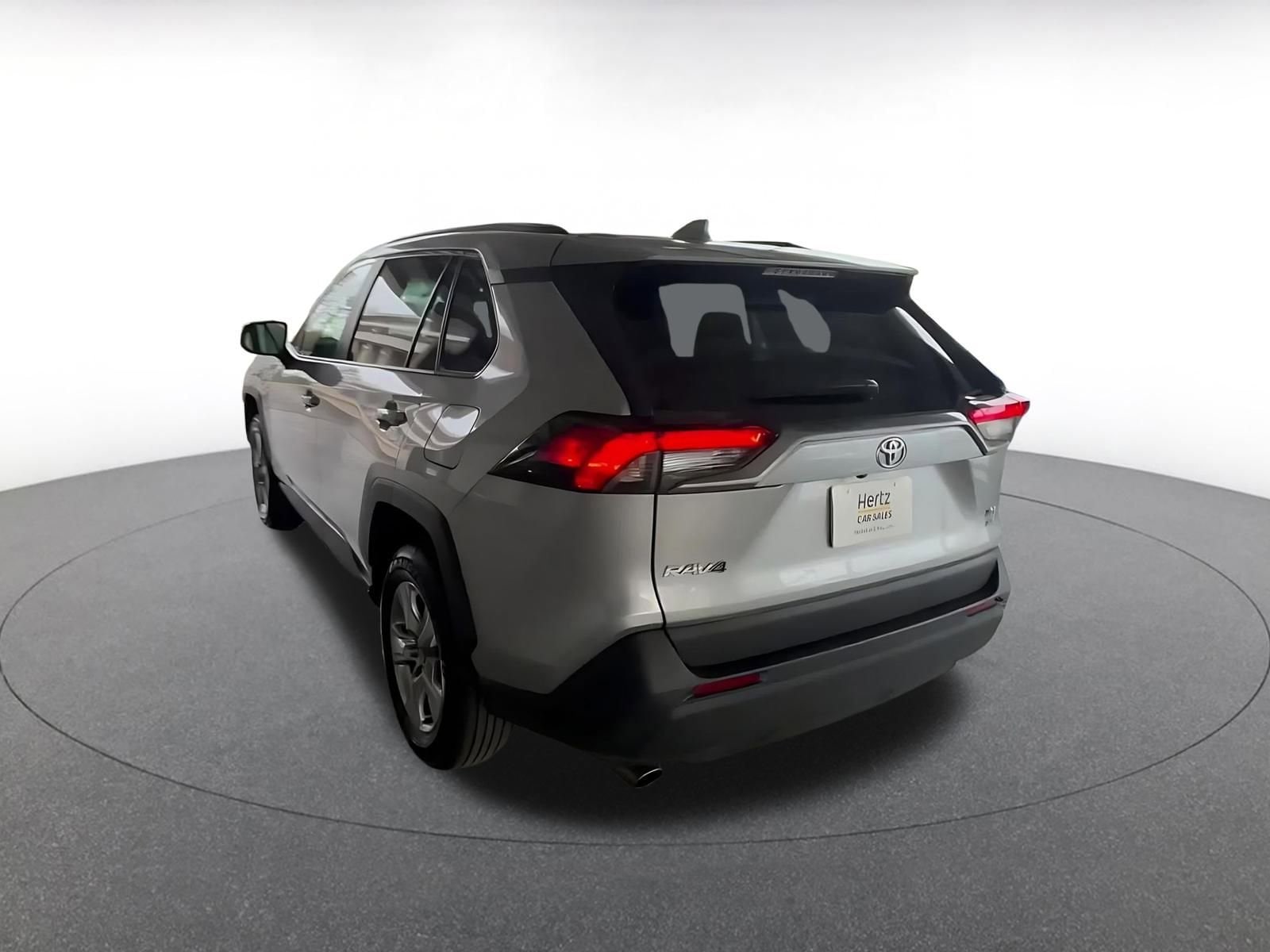 Thumbnail: 2025 Toyota RAV4 - 11