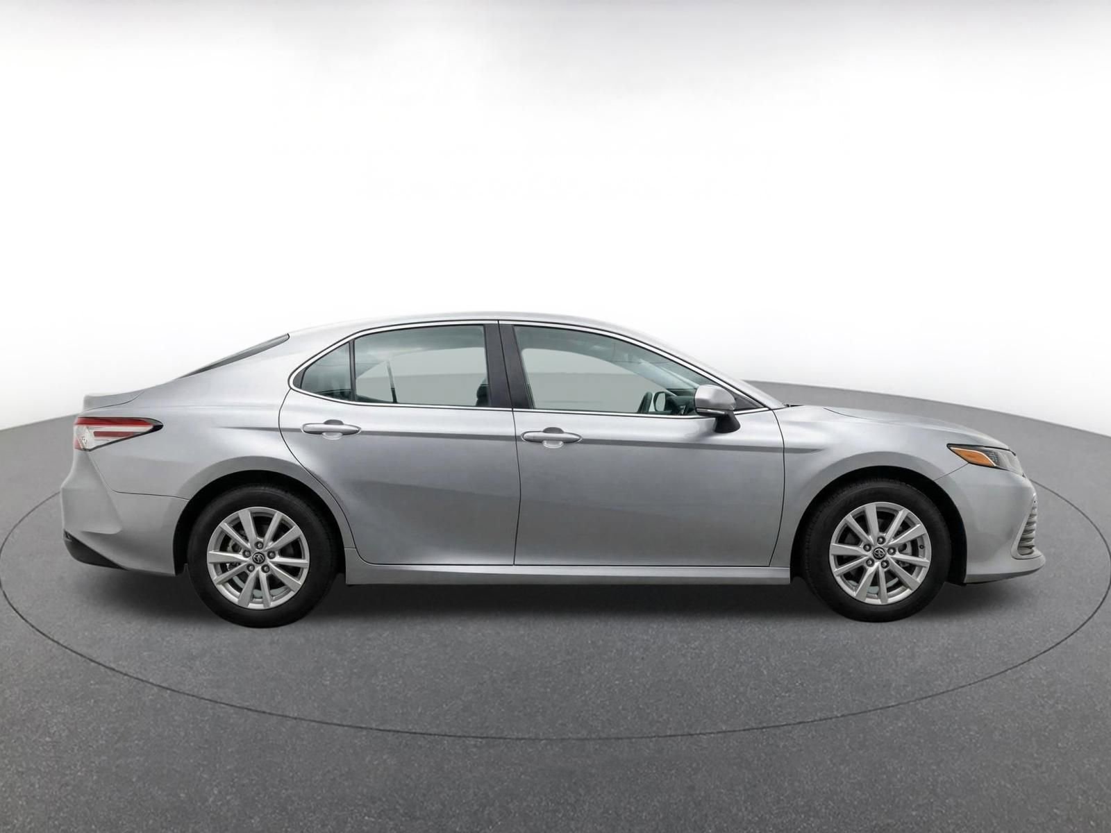 Thumbnail: 2025 Toyota Camry - 10