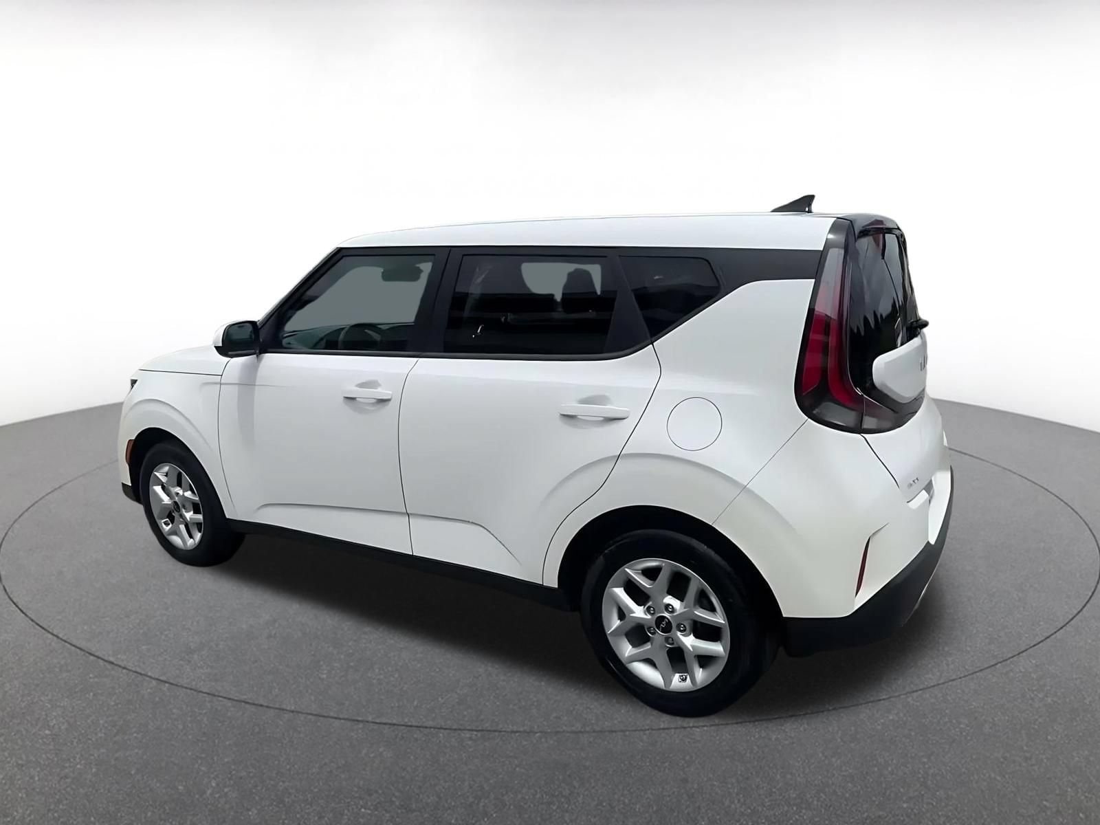 Thumbnail: 2025 Kia Soul - 10
