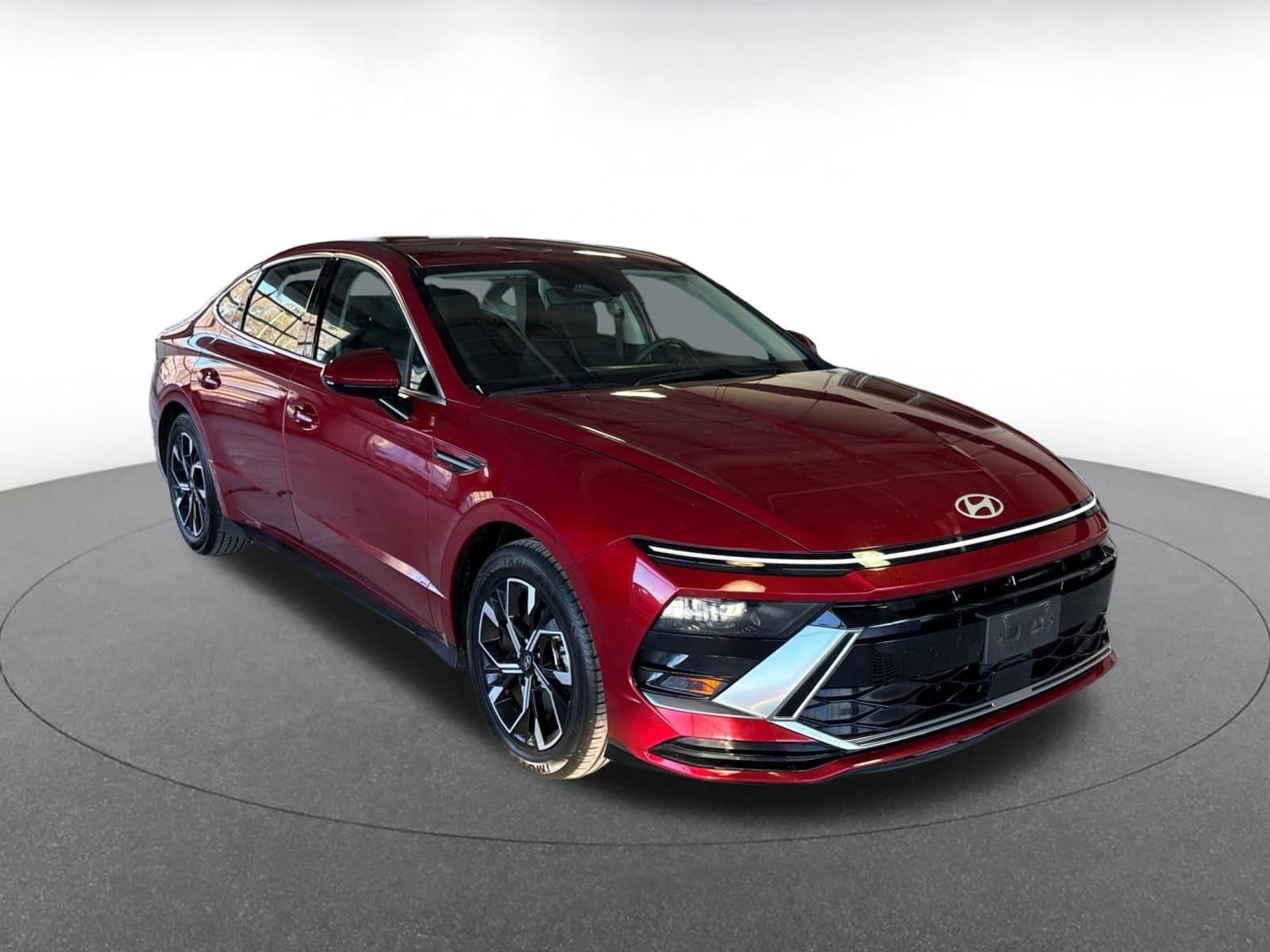 Thumbnail: 2025 Hyundai Sonata - 1