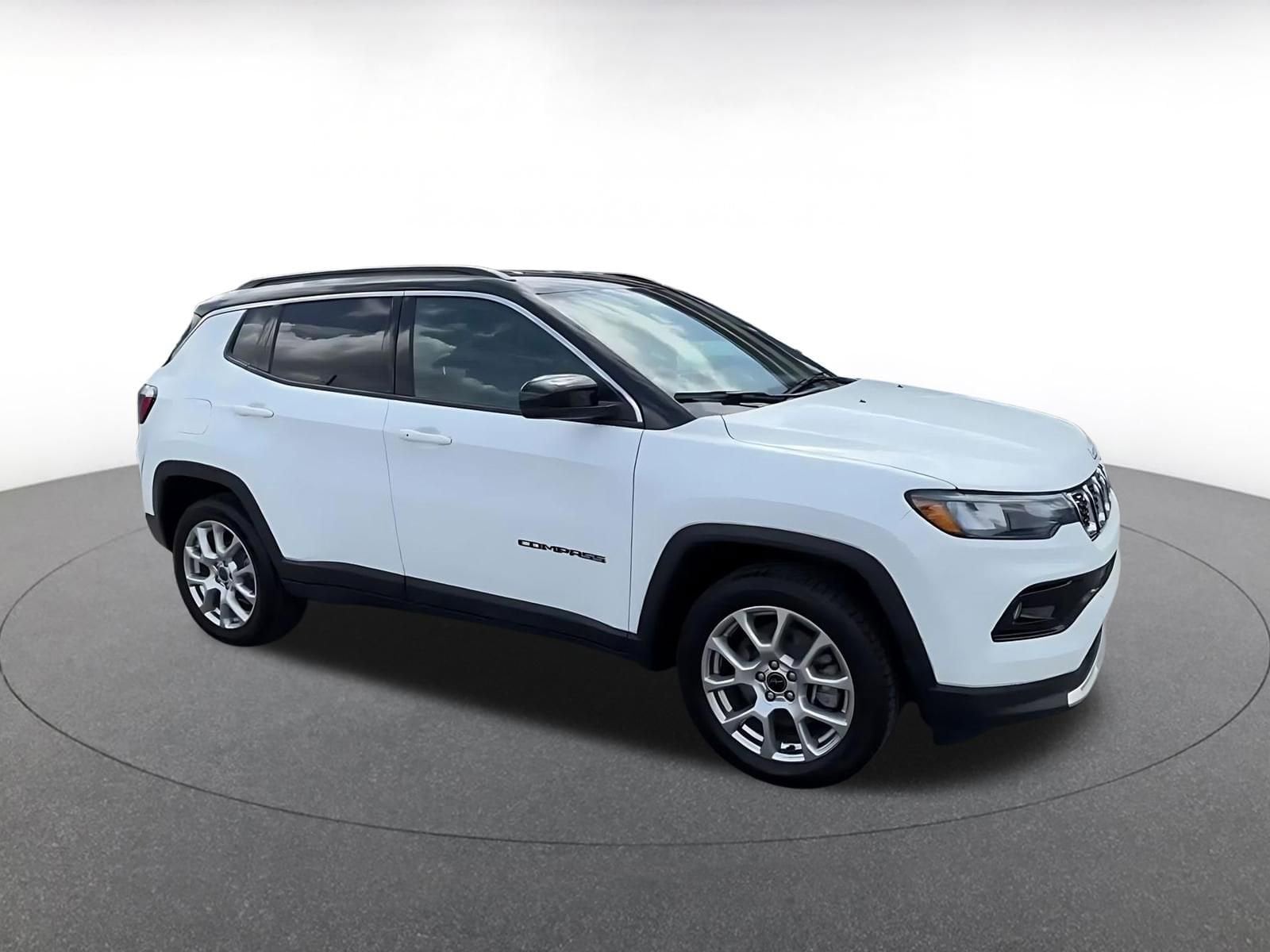 Thumbnail: 2025 Jeep Compass - 2