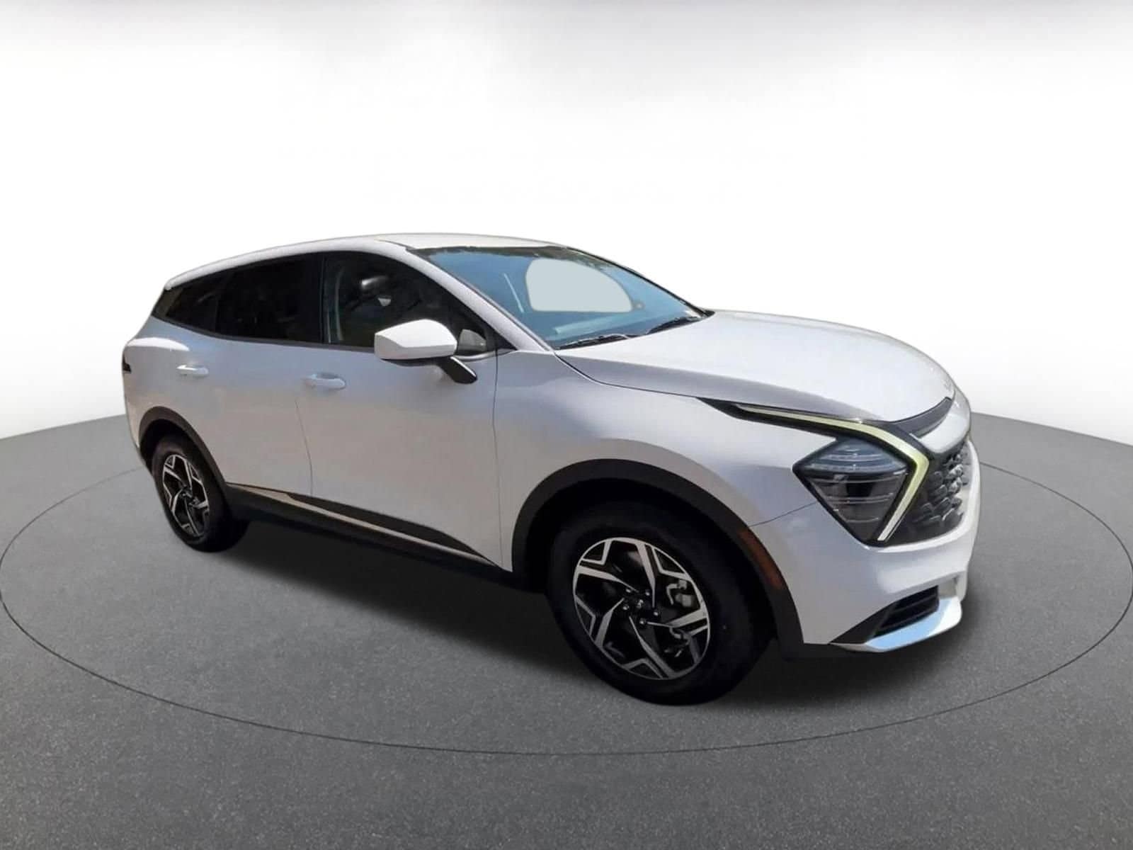 Thumbnail: 2025 Kia Sportage - 2